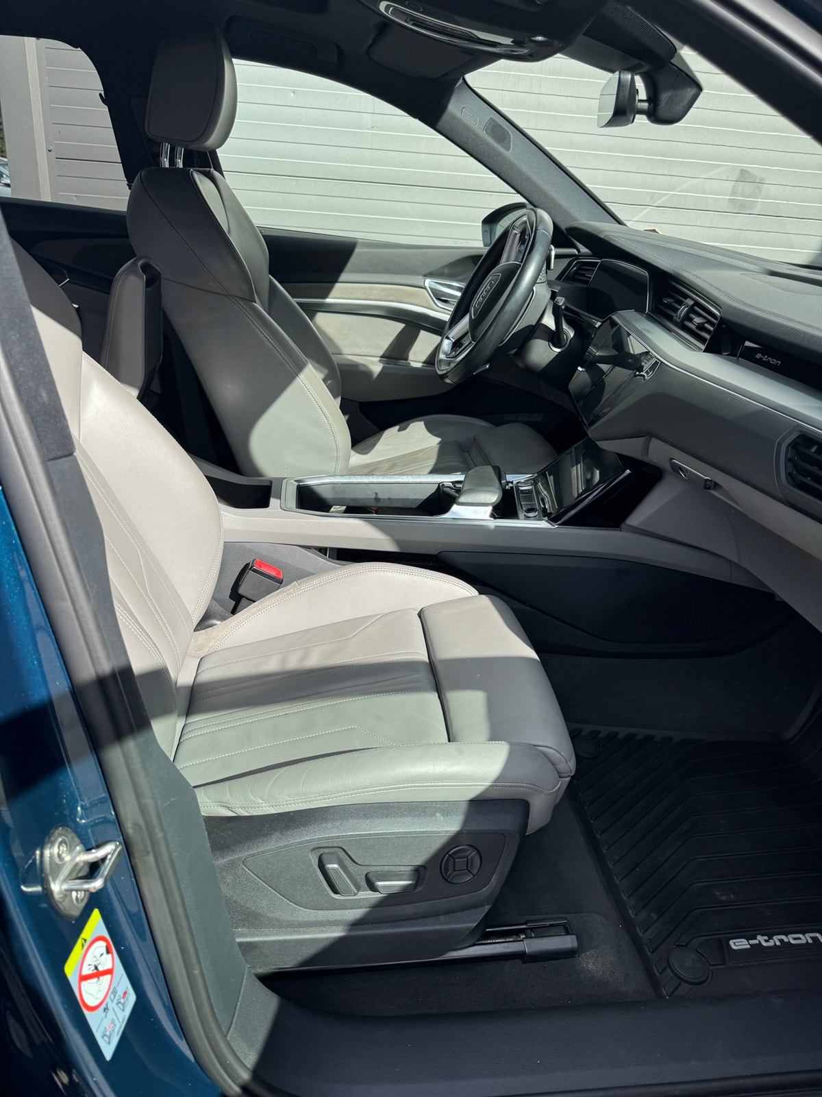 Audi e-tron 55 quattro, 408ps, 2019