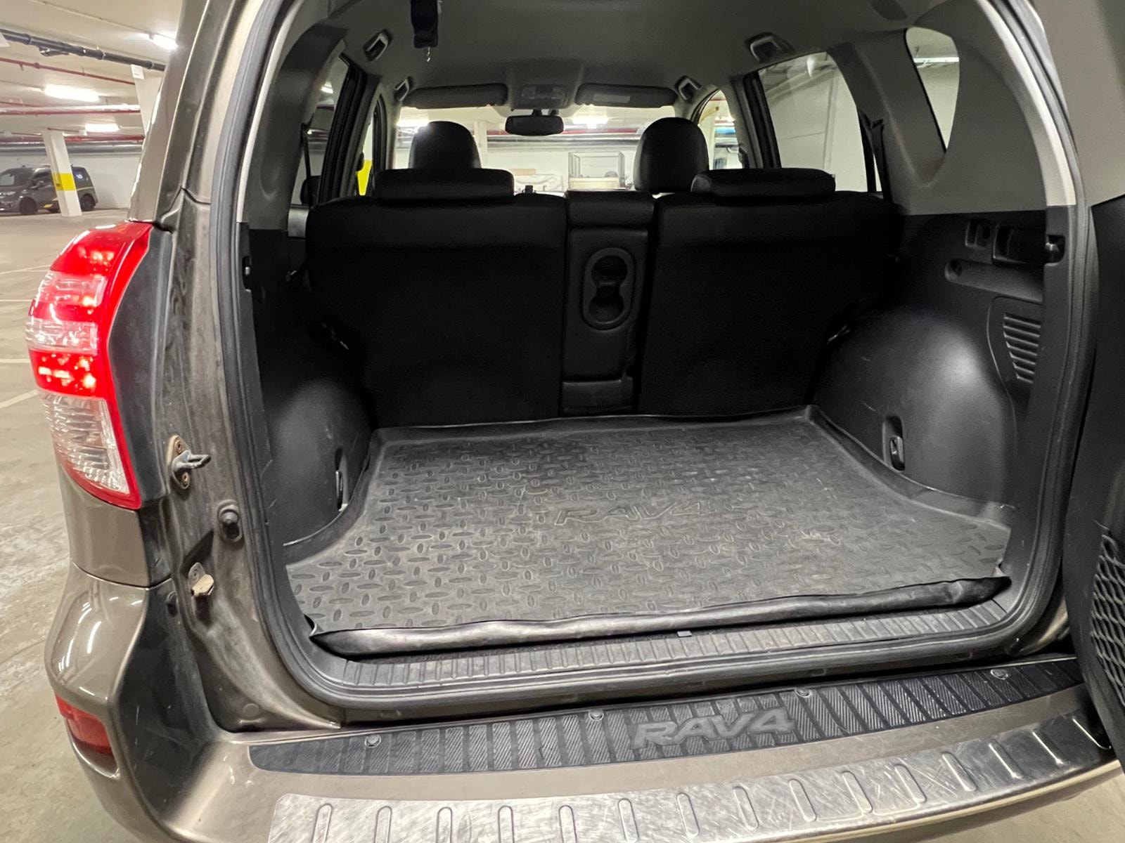 Toyota RAV4 2.2 D-4D AWD Manual, 150hp, 2011