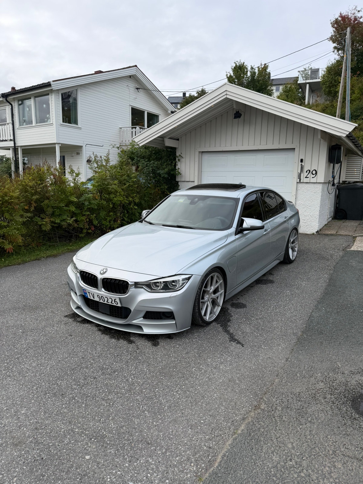 BMW 330e Sedan Steptronic, 252hp, 2016