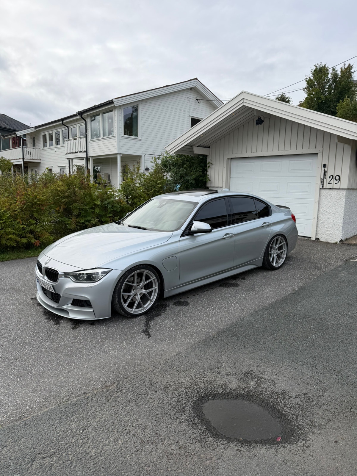 BMW 330e Sedan Steptronic, 252hp, 2016
