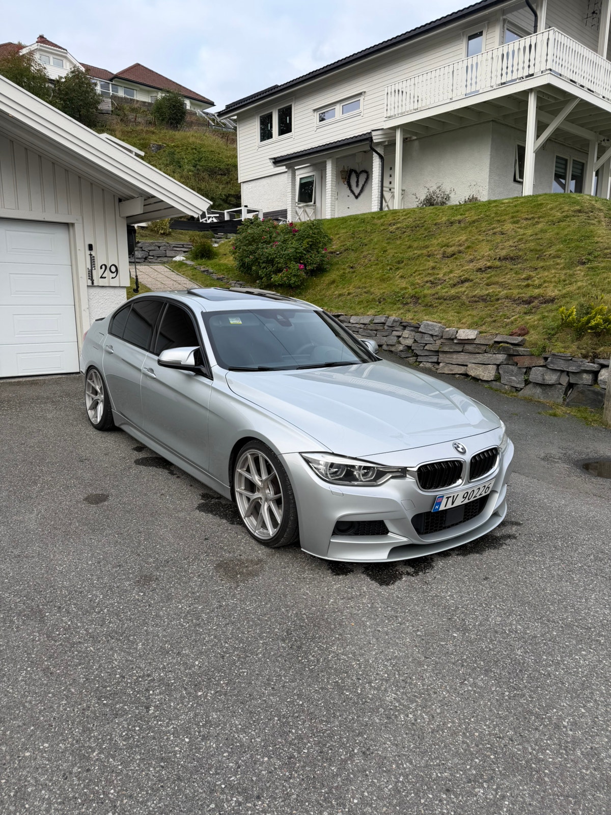 BMW 330e Sedan Steptronic, 252hp, 2016