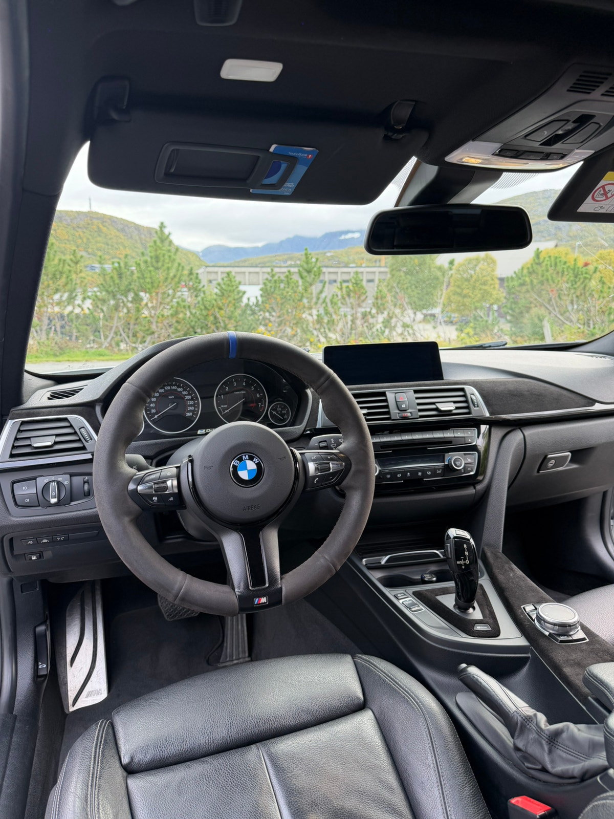 BMW 330e Sedan Steptronic, 252hp, 2016