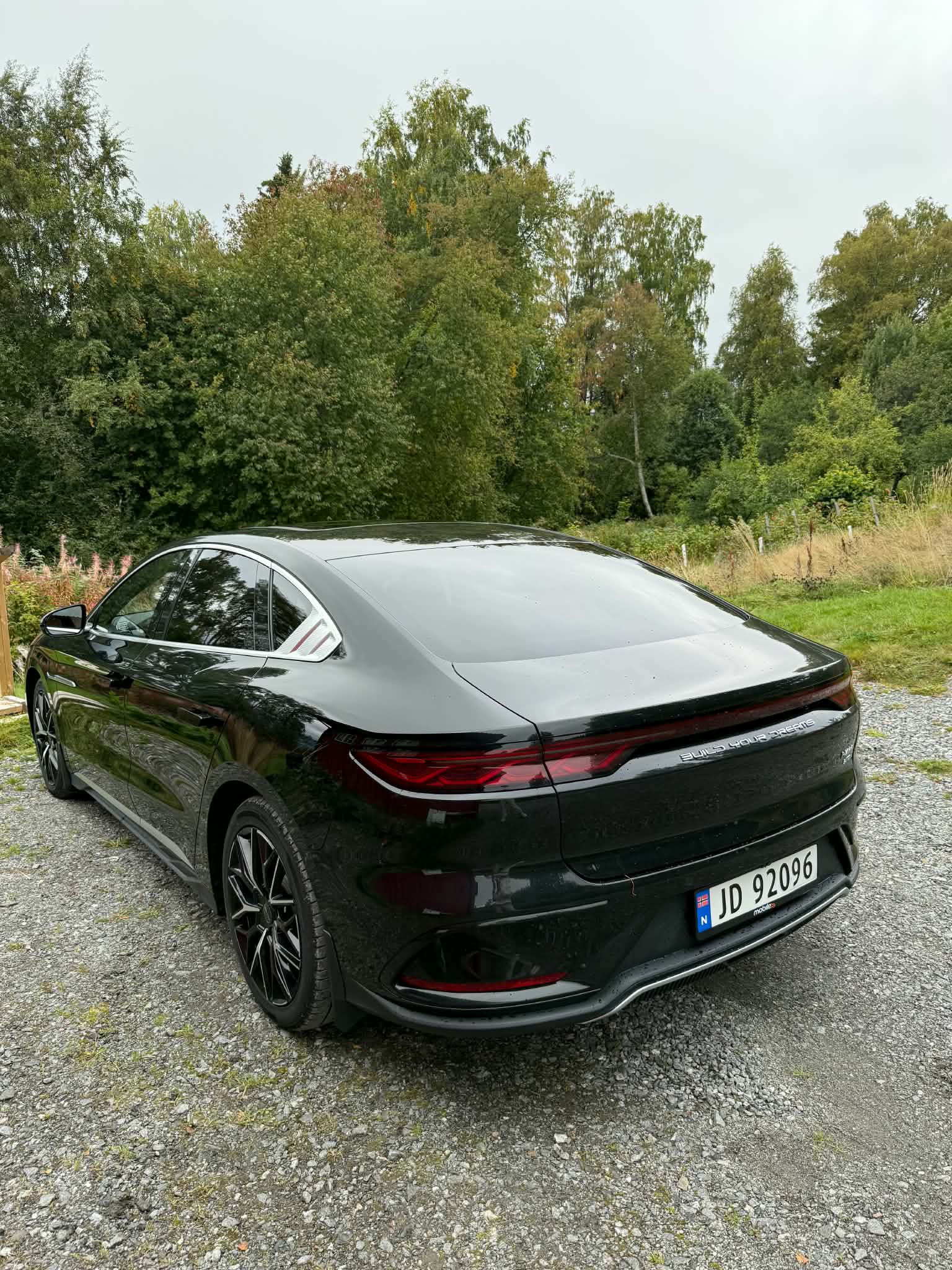 BYD Han EV AWD, 517hp, 2022