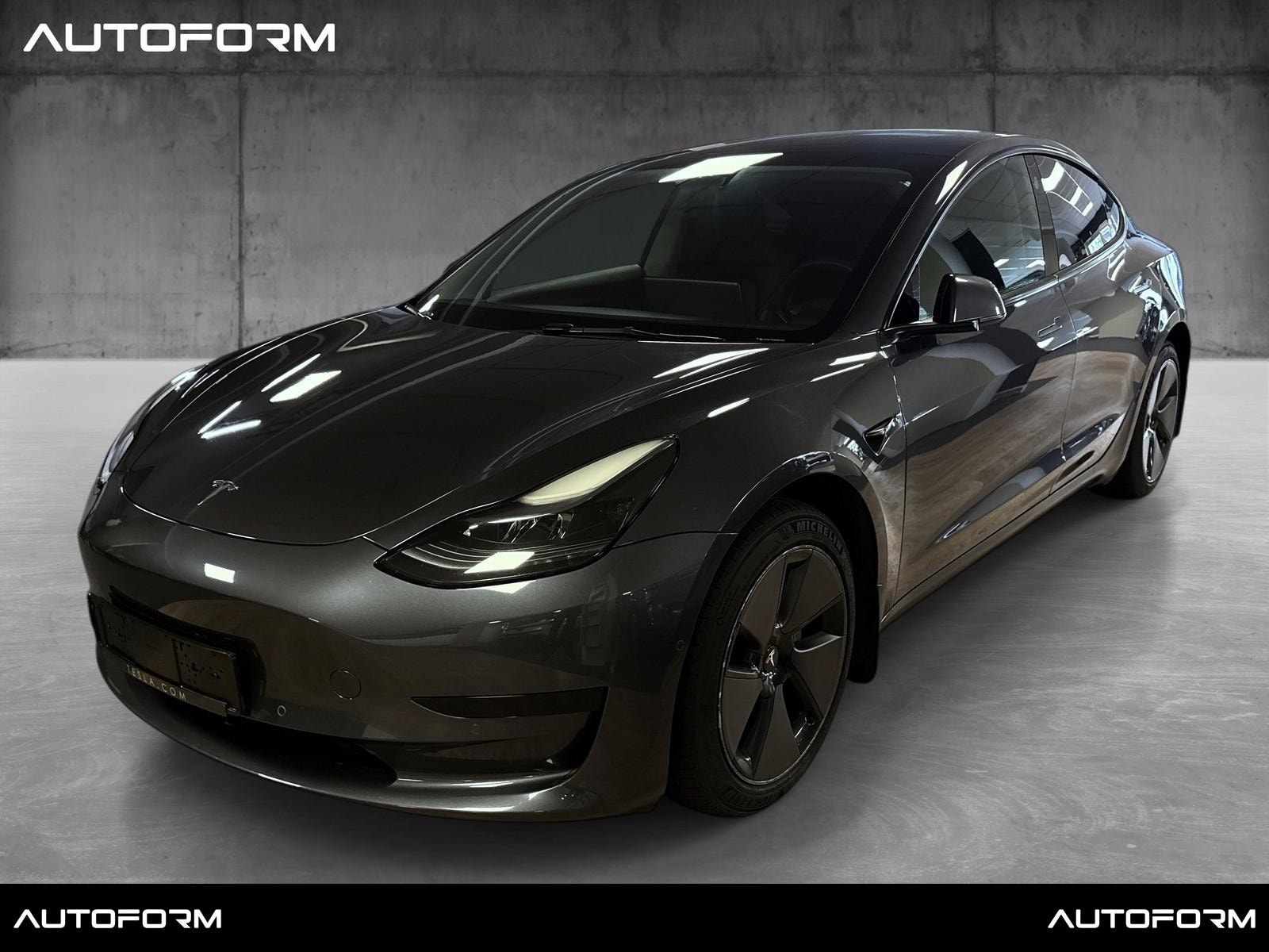 Tesla Model 3 Standard Range, 283hp, 2022
