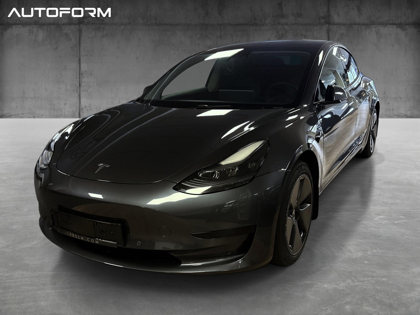 Tesla Model 3 Standard Range, 283hp, 2022