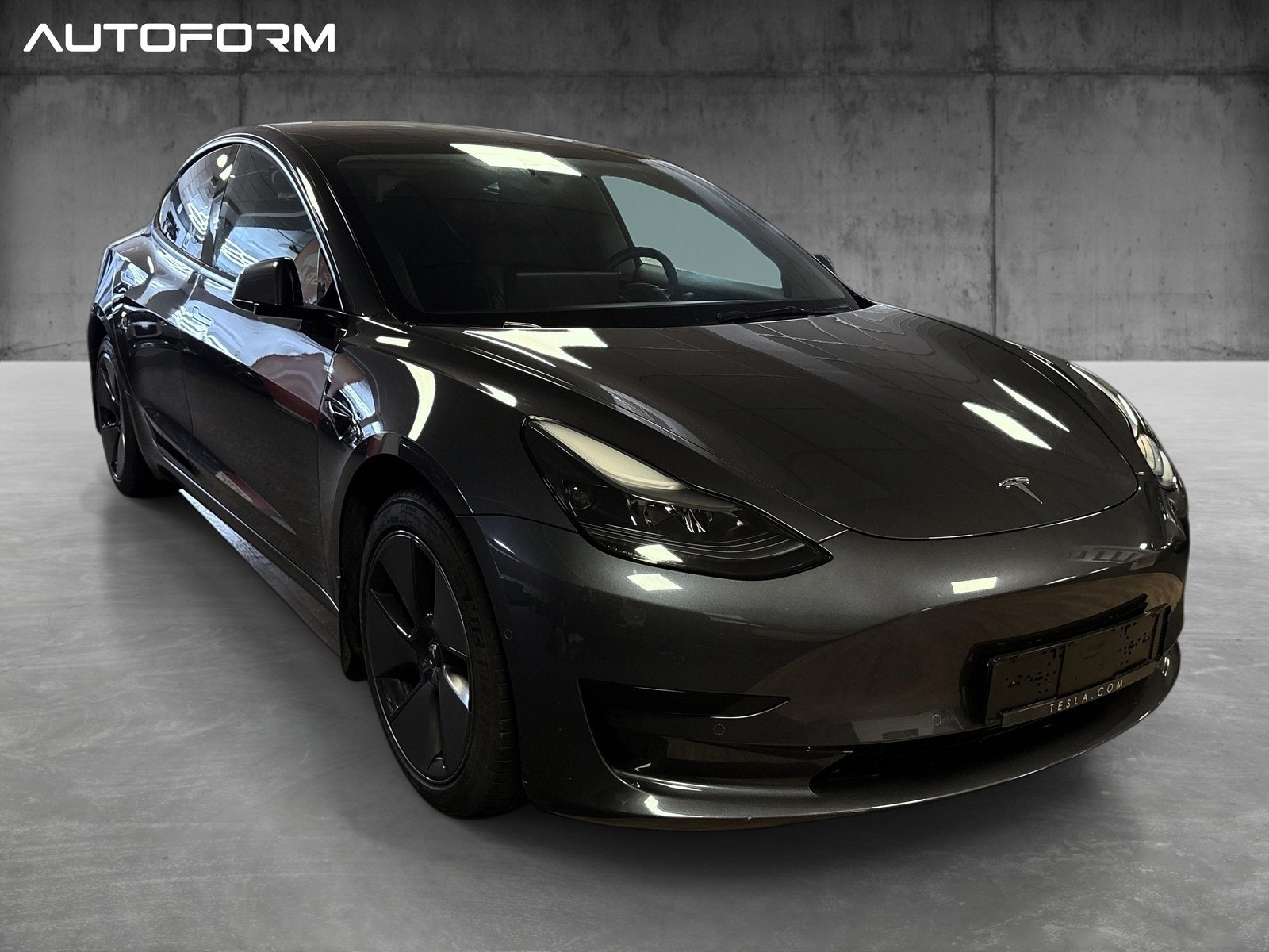 Tesla Model 3 Standard Range, 283hp, 2022