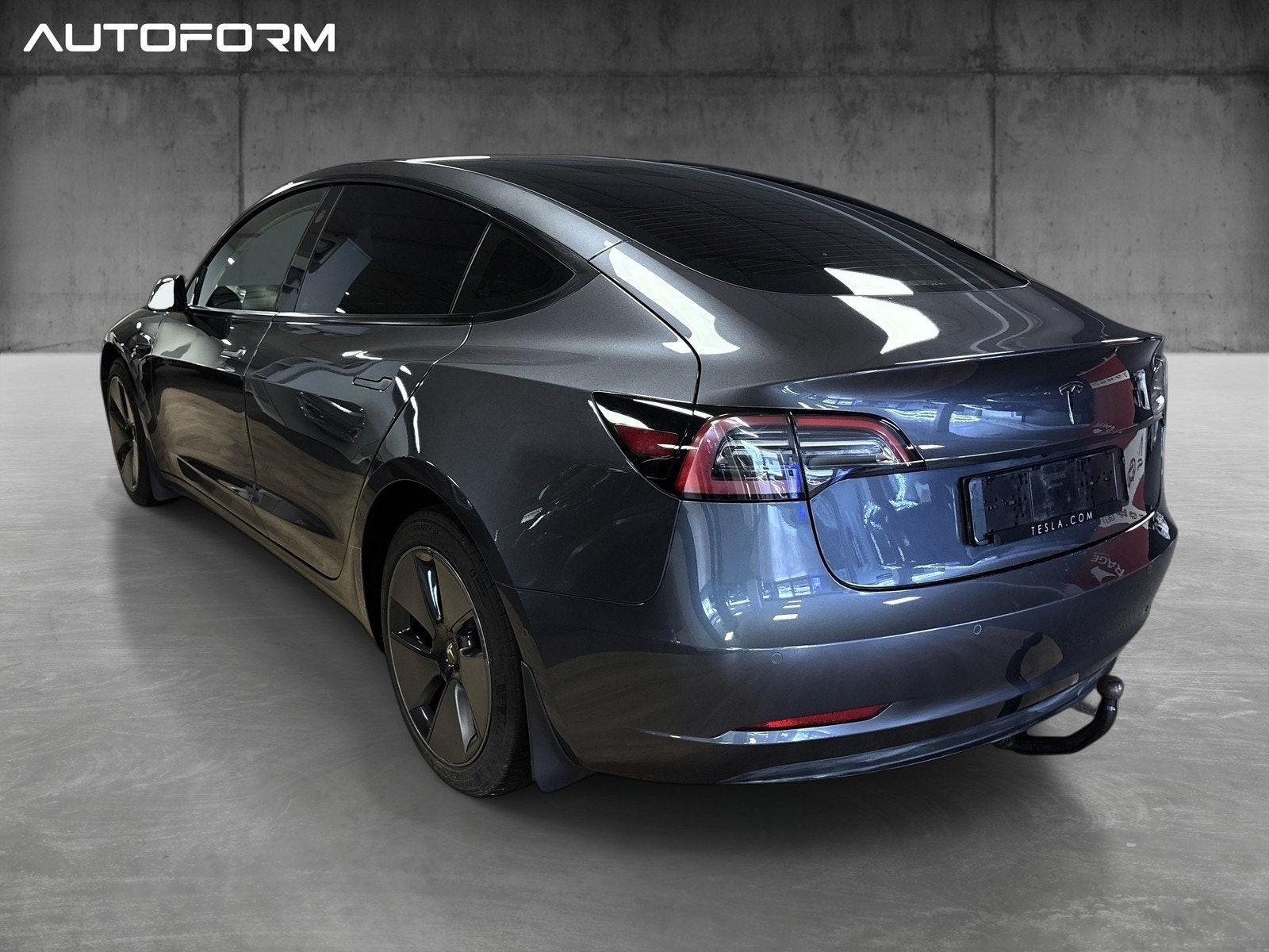 Tesla Model 3 Standard Range, 283hp, 2022