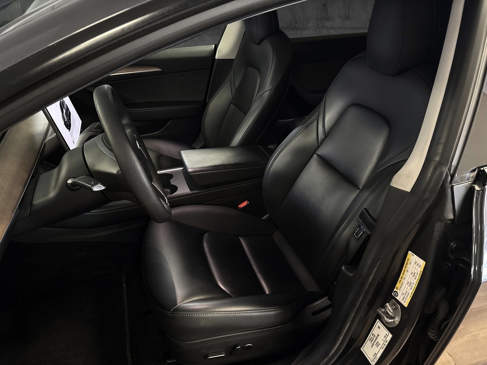 Tesla Model 3 Standard Range, 283hp, 2022