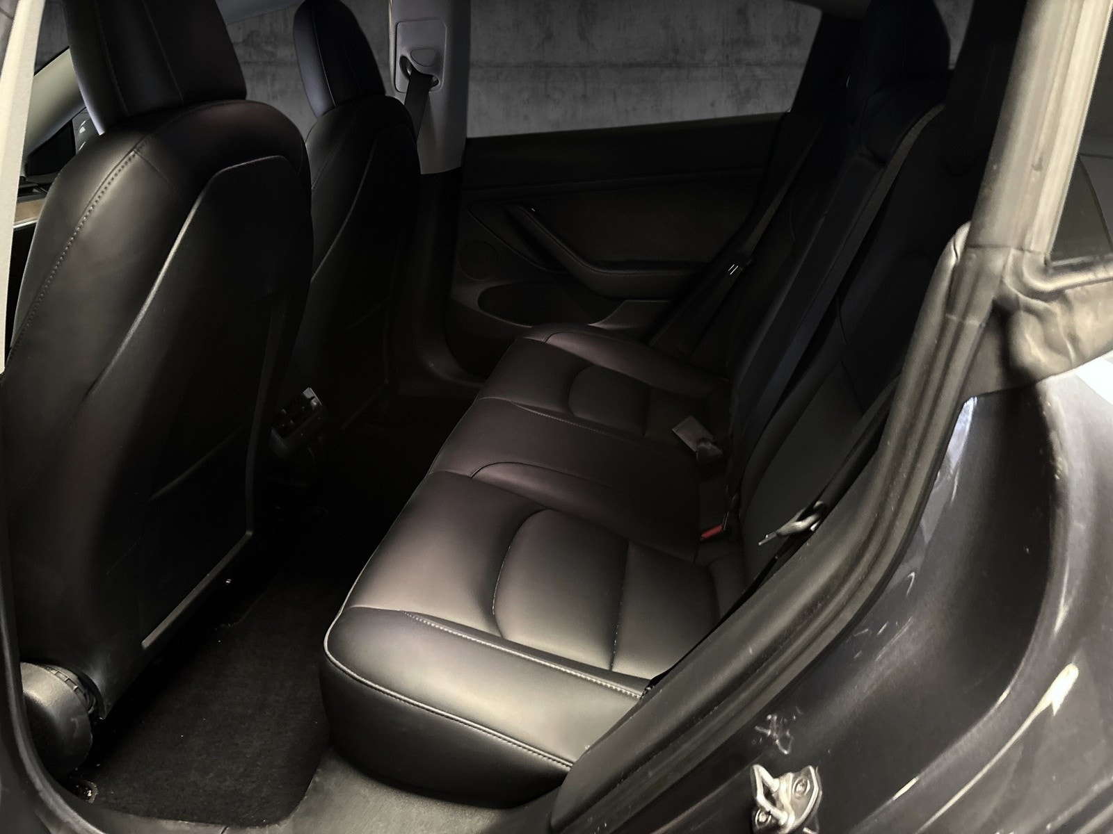 Tesla Model 3 Standard Range, 283hp, 2022