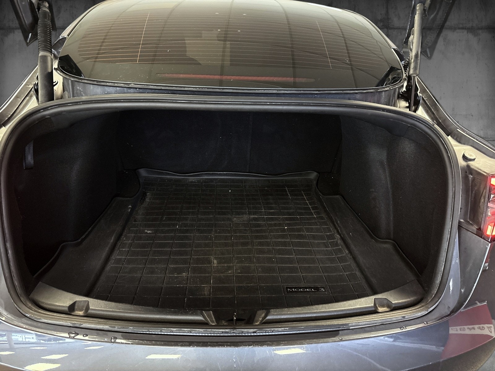 Tesla Model 3 Standard Range, 283hp, 2022