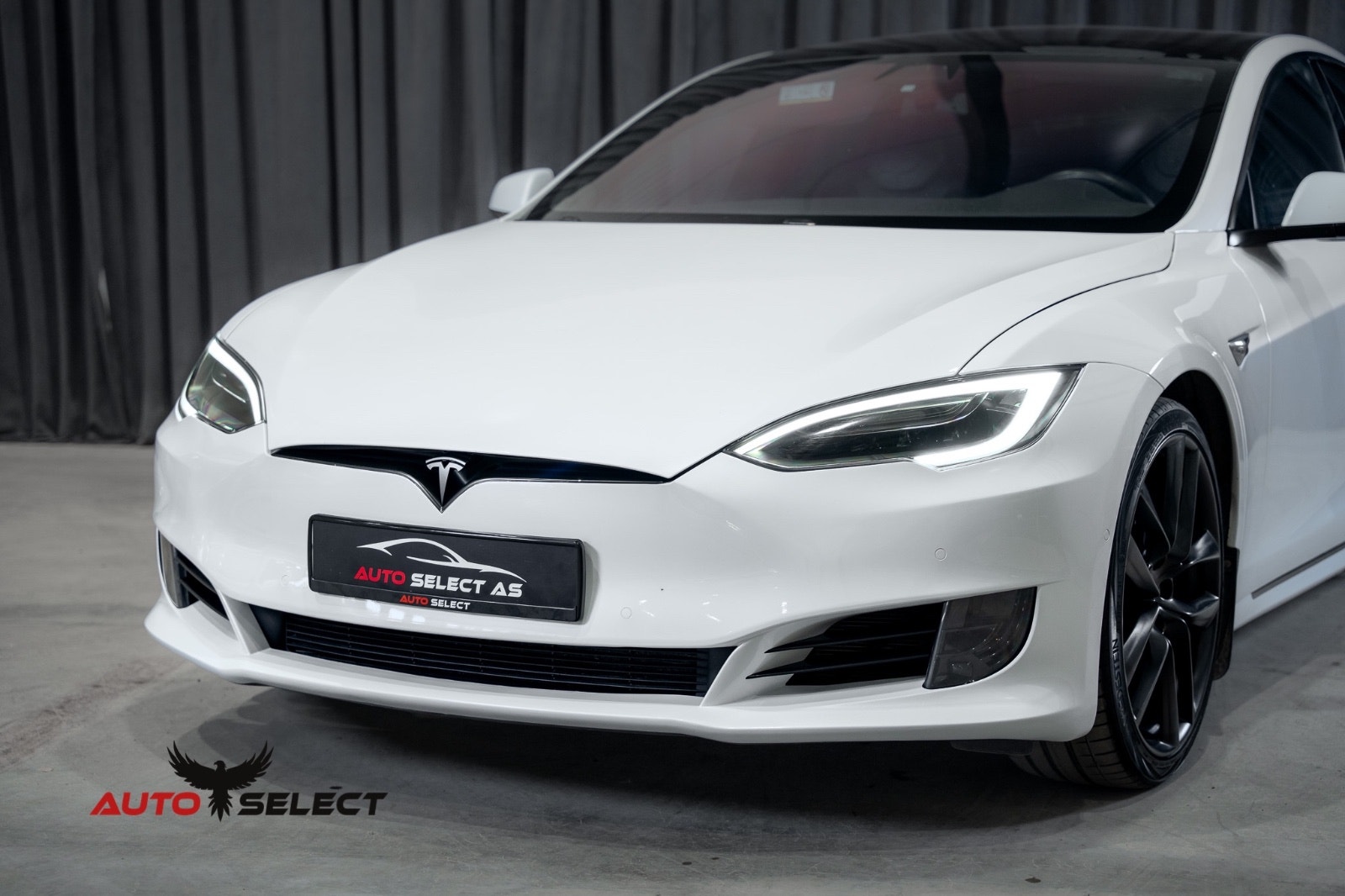 Tesla Model S 75, 320ps, 2017