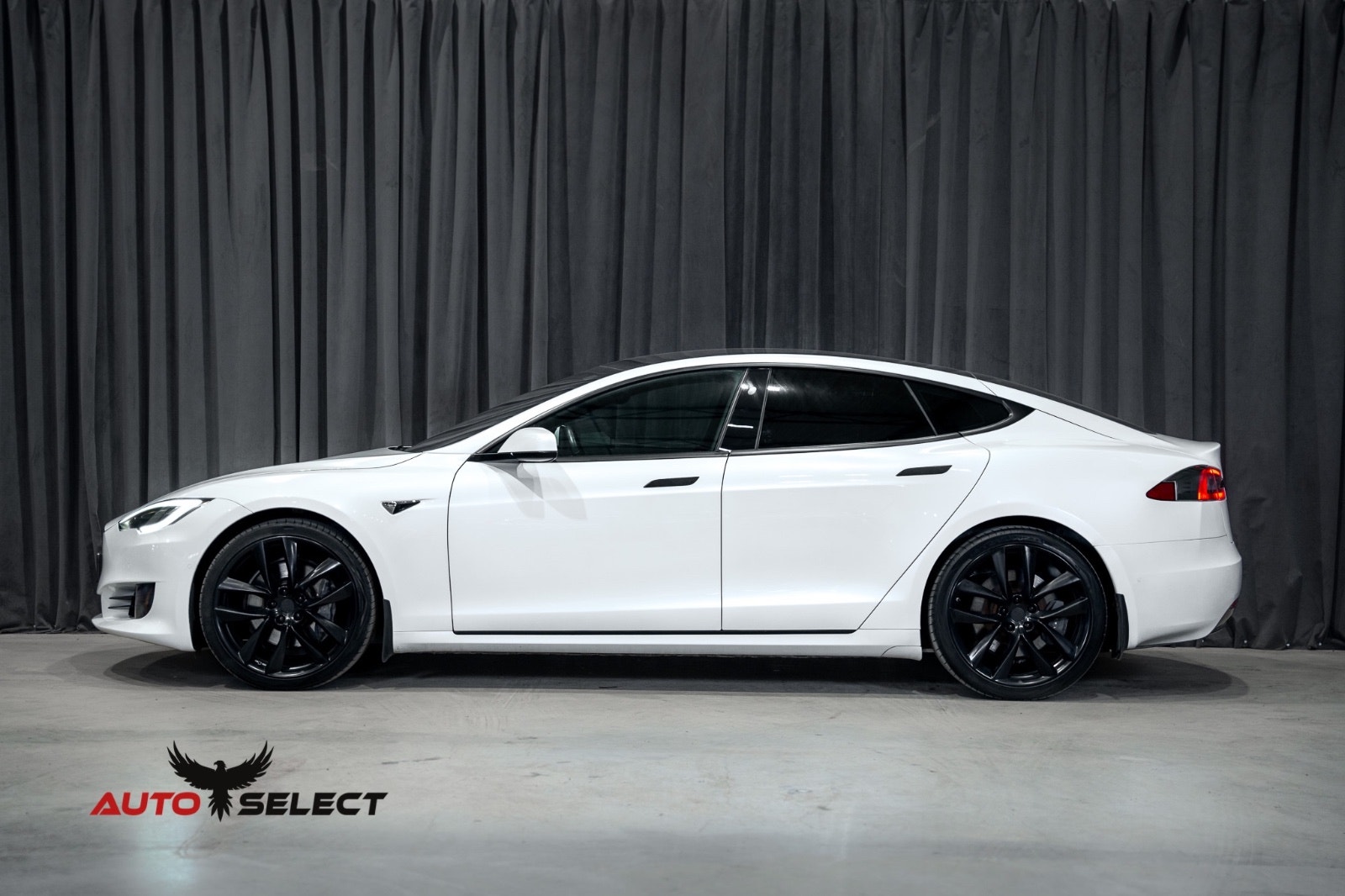 Tesla Model S 75, 320ps, 2017
