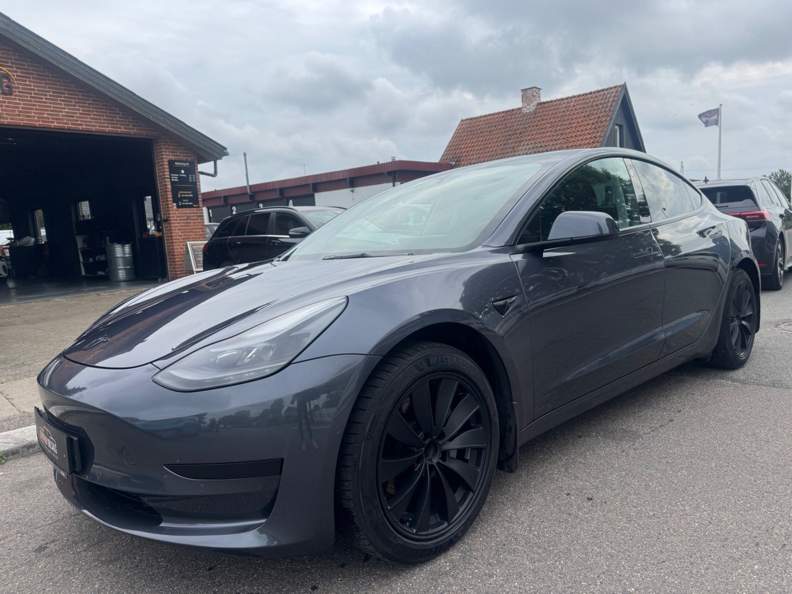 Tesla Model 3 Standard Range, 283hk, 2022