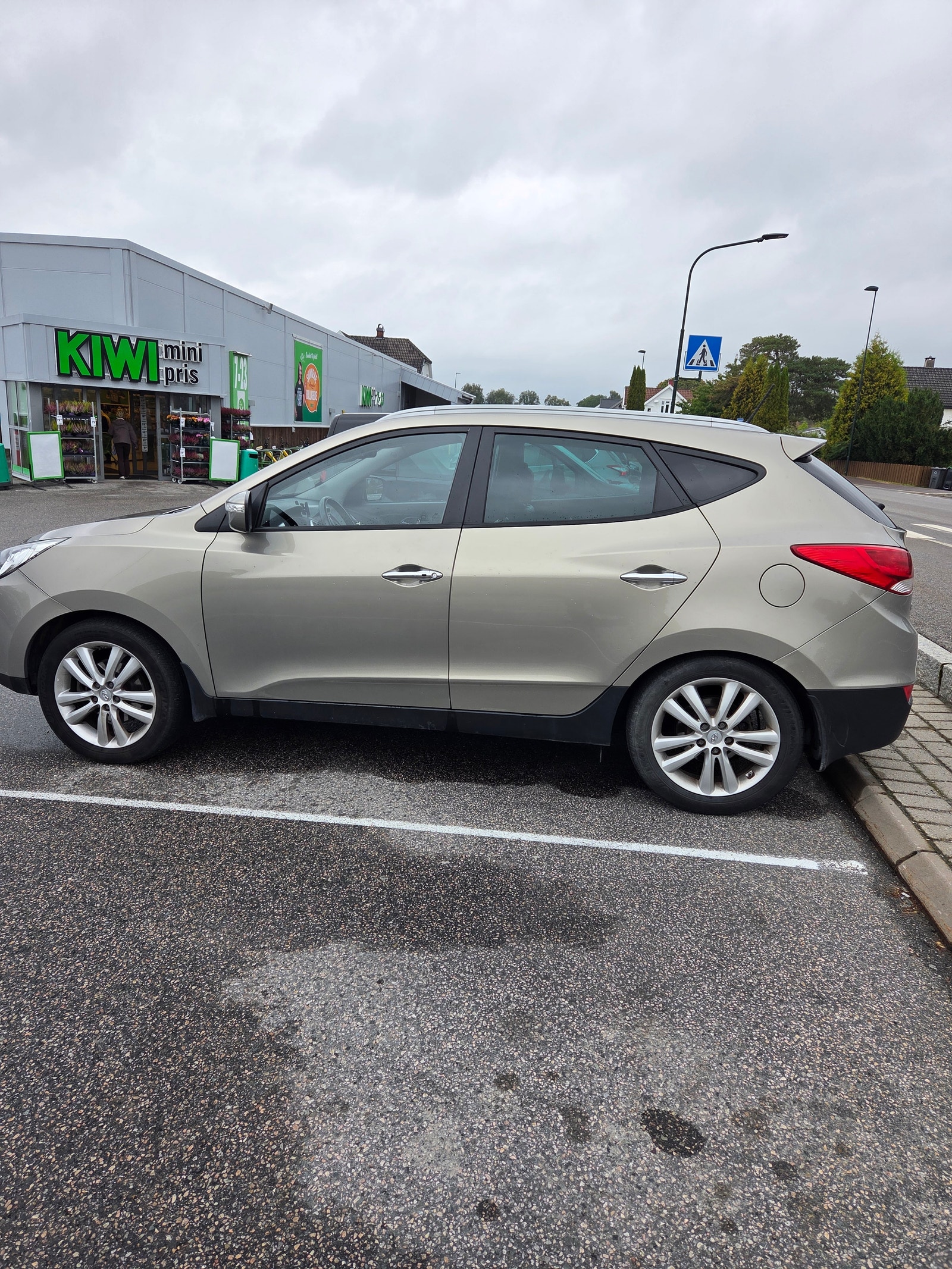 Hyundai ix35 2.0 CRDi 4WD Automatic, 6-trins, 184ps, 2011