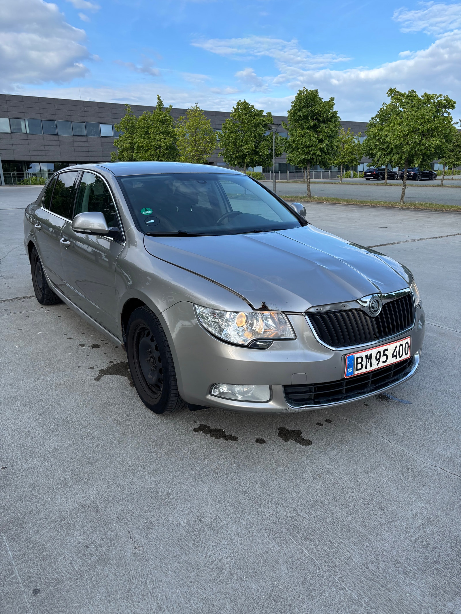 Škoda Superb 2.0 TDI Manual, 6-trins, 140ps, 2011