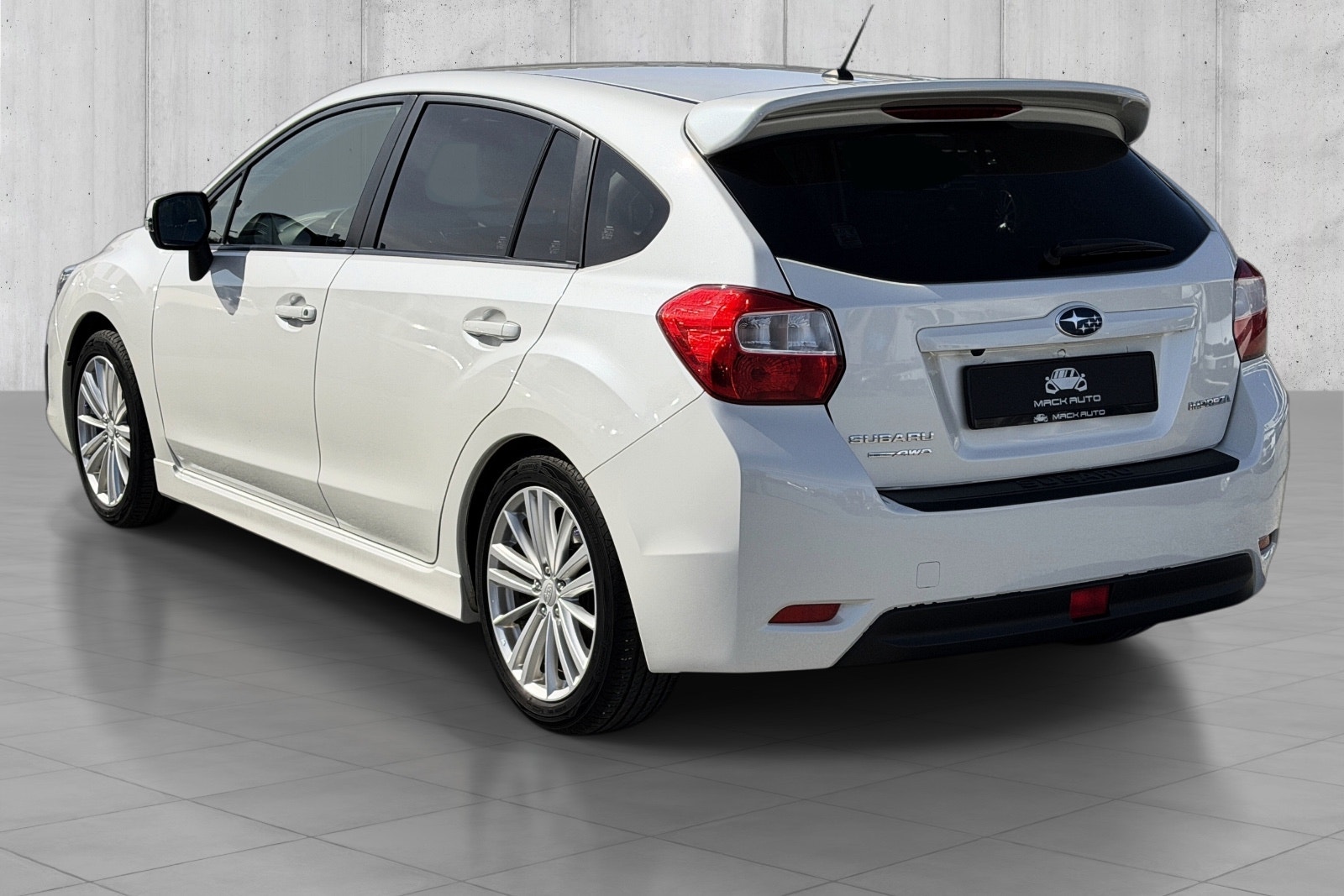 Subaru Impreza 1.6 4WD Lineartronic, 114ps, 2013