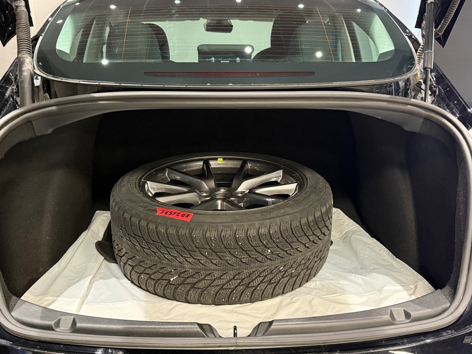 Tesla Model 3 Standard Range Plus, 325ps, 2021