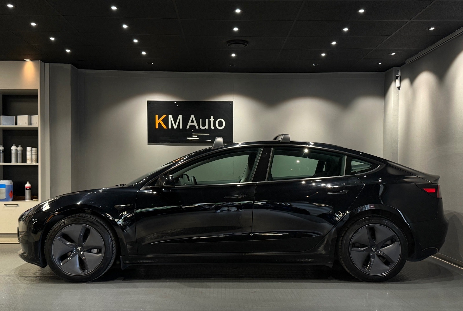 Tesla Model 3 Standard Range Plus, 325ps, 2021
