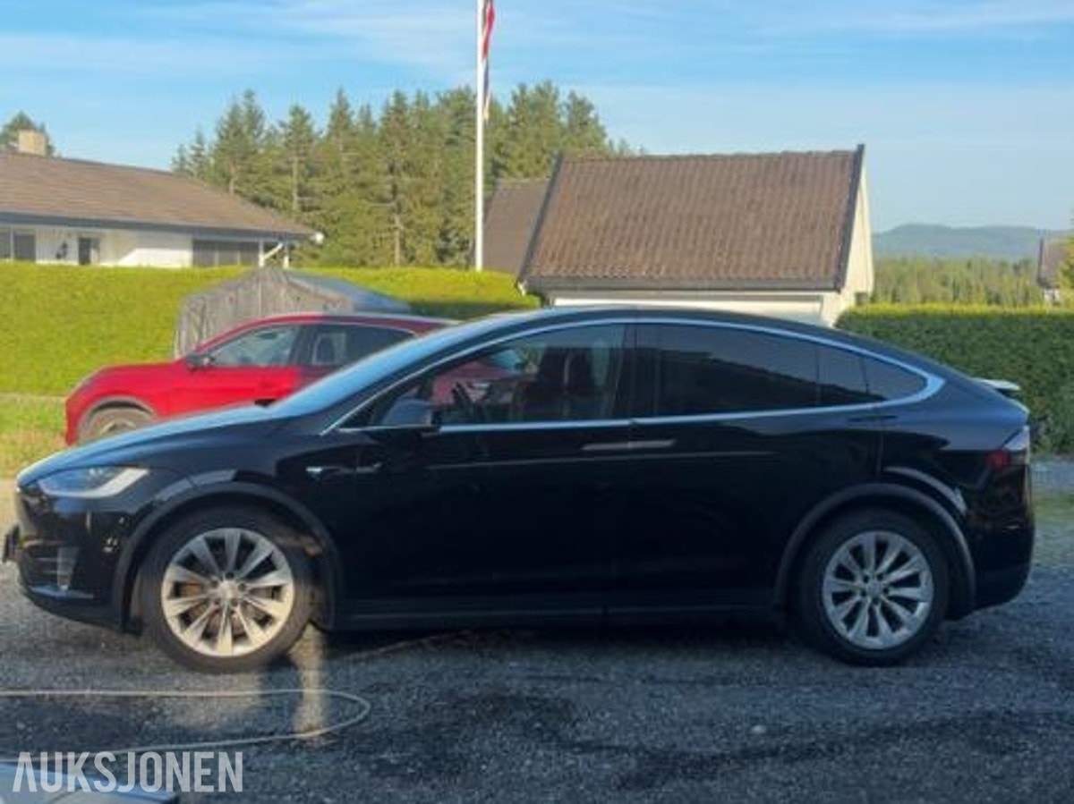 Tesla Model X 75D, 525hp, 2019