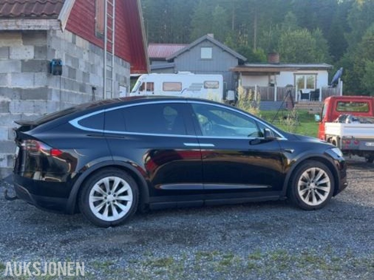 Tesla Model X 75D, 525hp, 2019