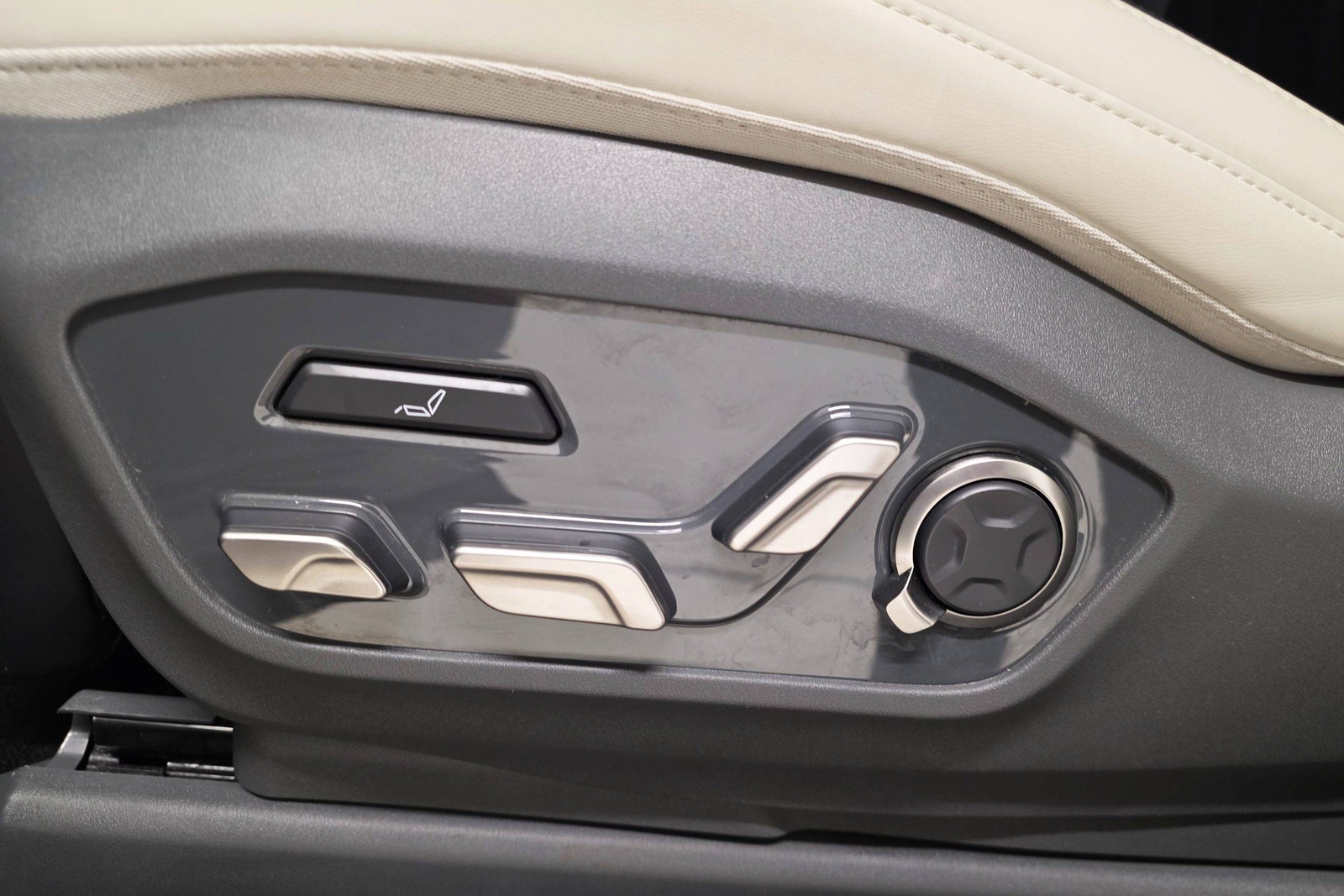 Kia EV9 AWD, 385hk, 2024