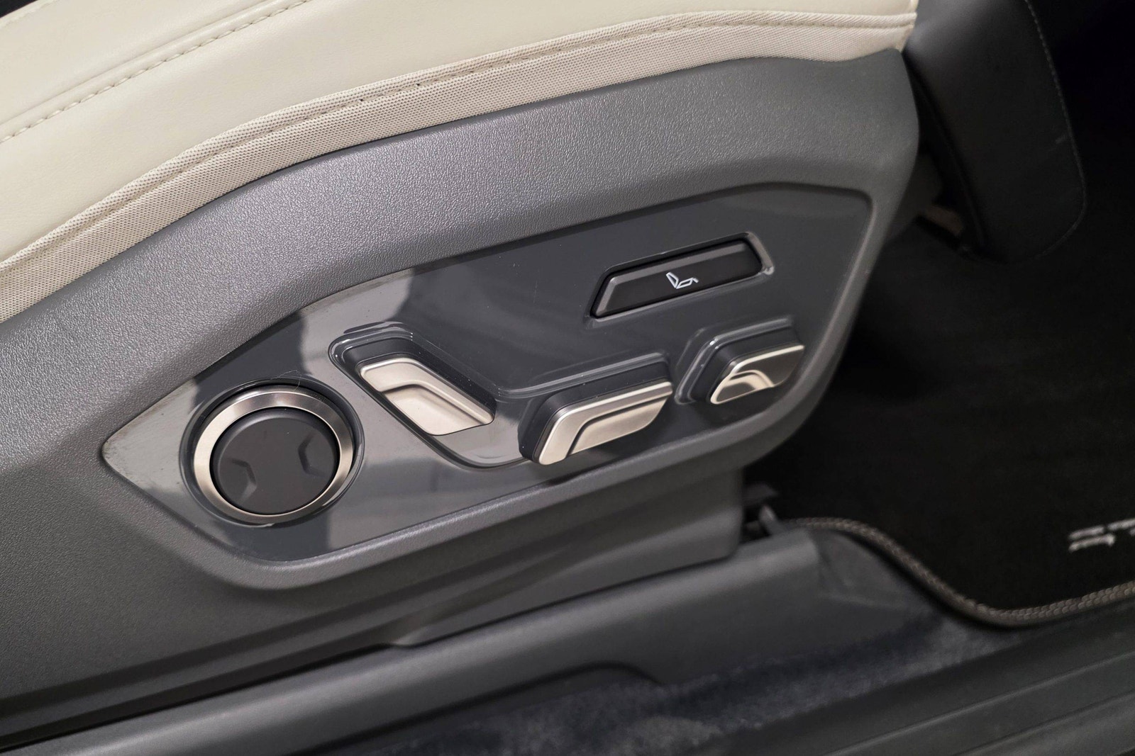 Kia EV9 AWD, 385hk, 2024