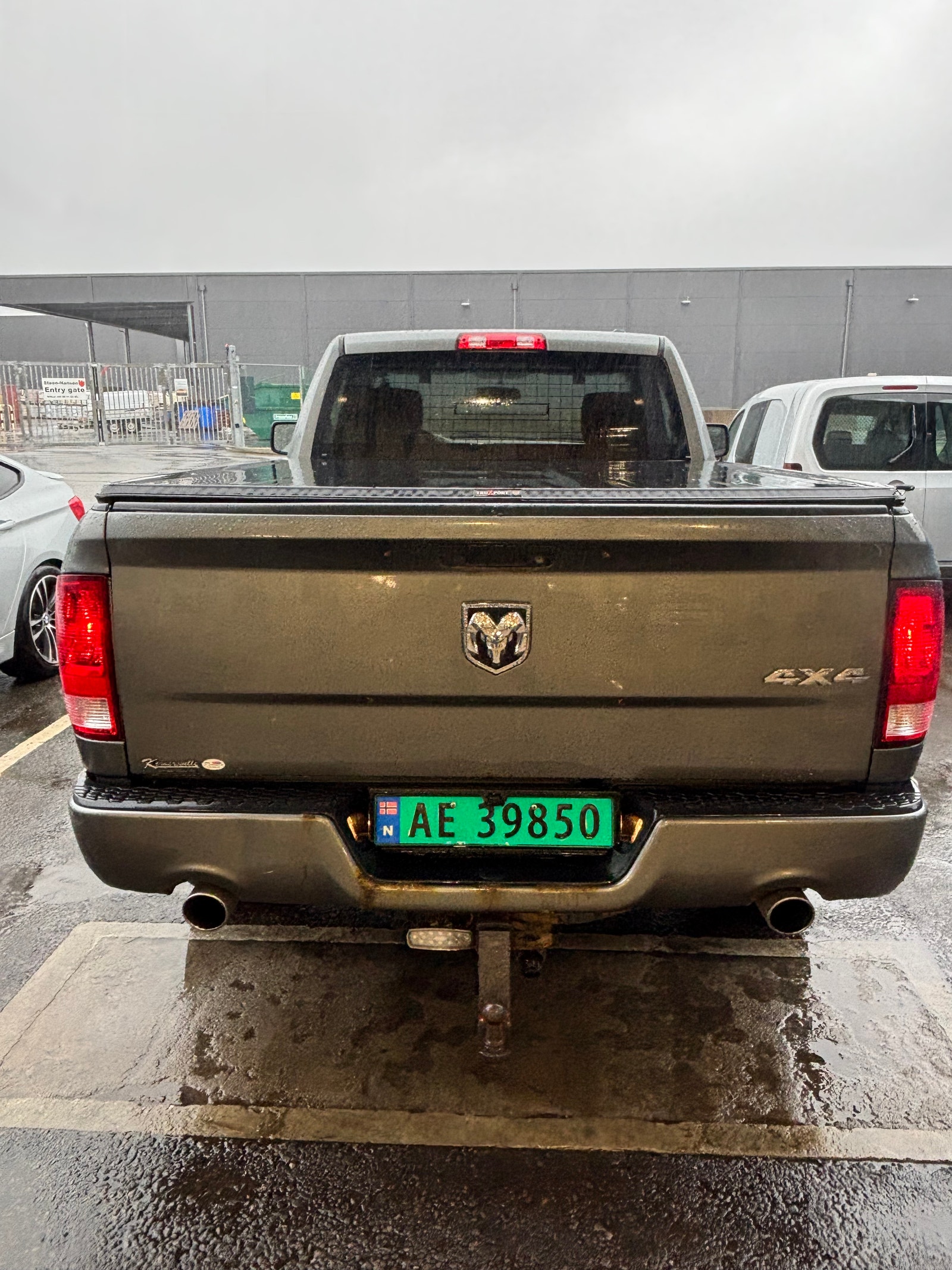 RAM 1500 Regular Cab 5.7 V8 HEMI 4x4 Automatic, 6-trins, 395ps, 2012