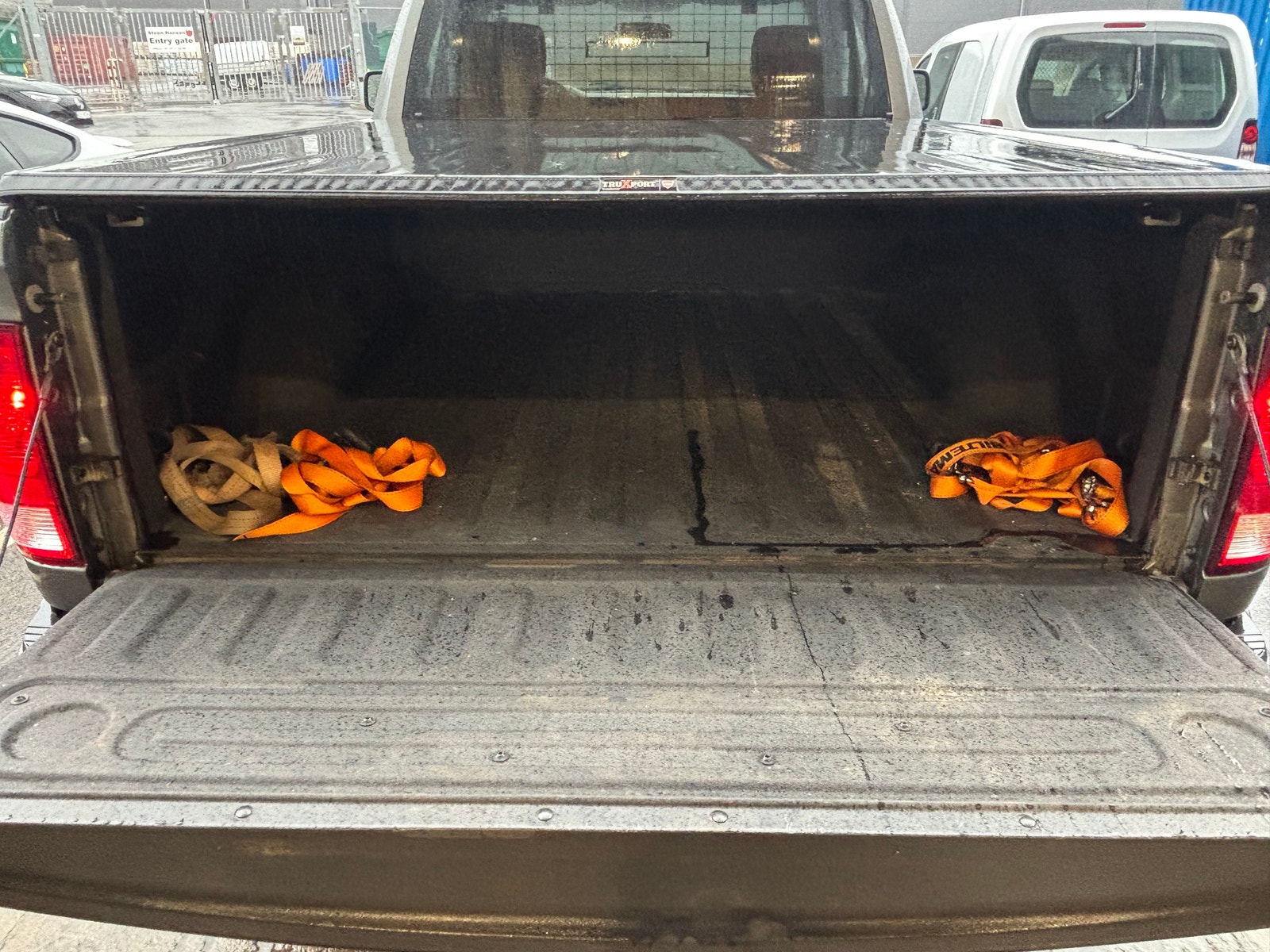 RAM 1500 Regular Cab 5.7 V8 HEMI 4x4 Automatic, 6-trins, 395ps, 2012