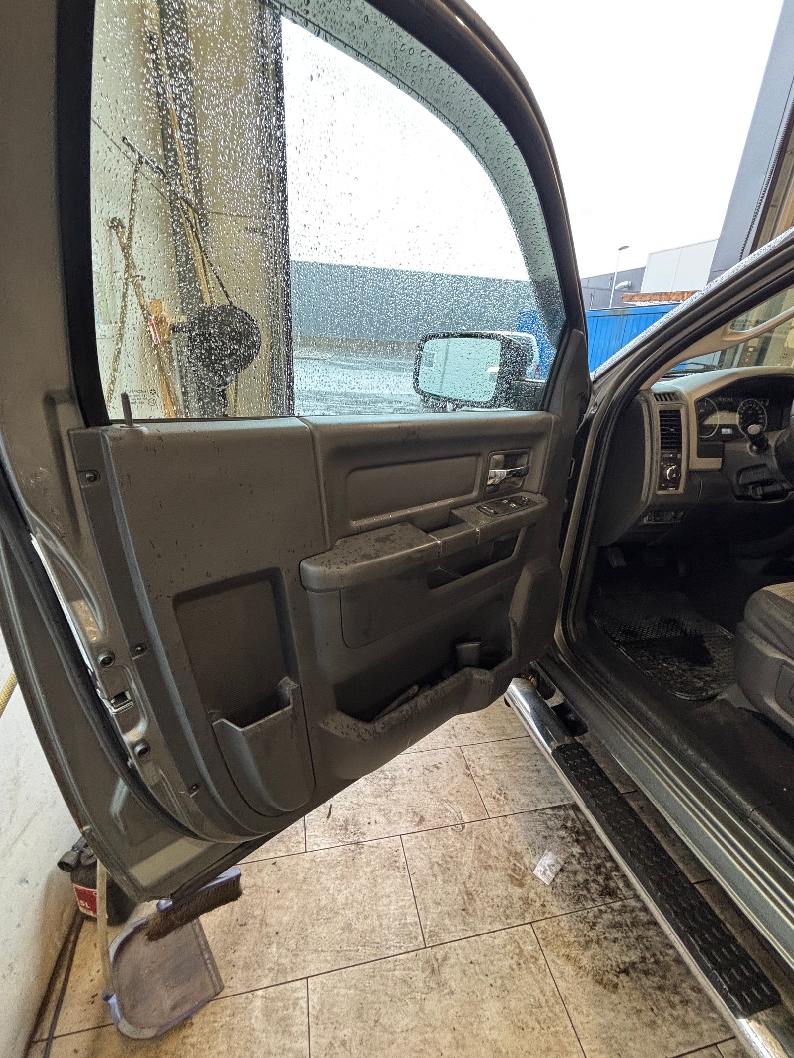 RAM 1500 Regular Cab 5.7 V8 HEMI 4x4 Automatic, 6-trins, 395ps, 2012