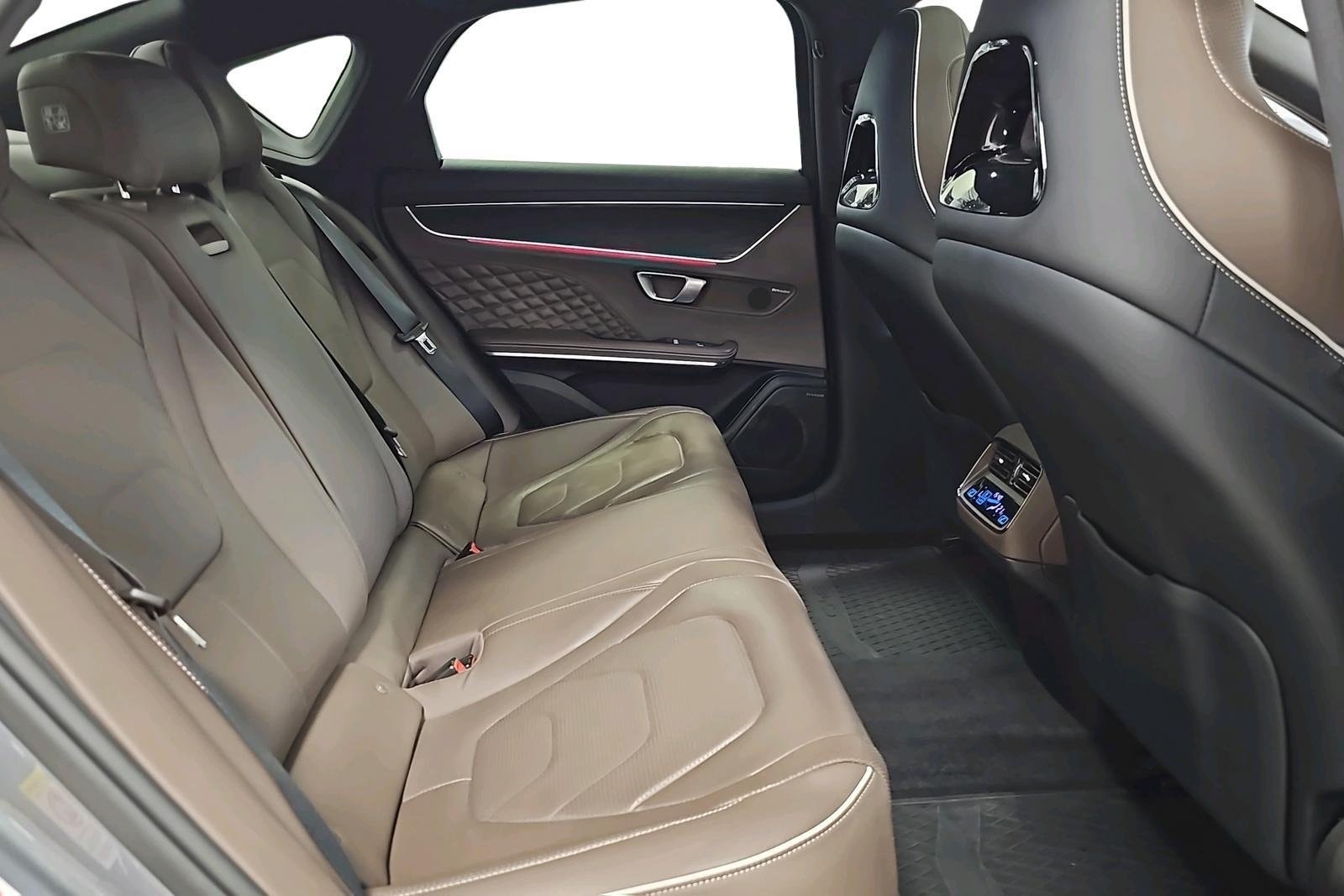 BYD Han EV AWD, 517hp, 2022