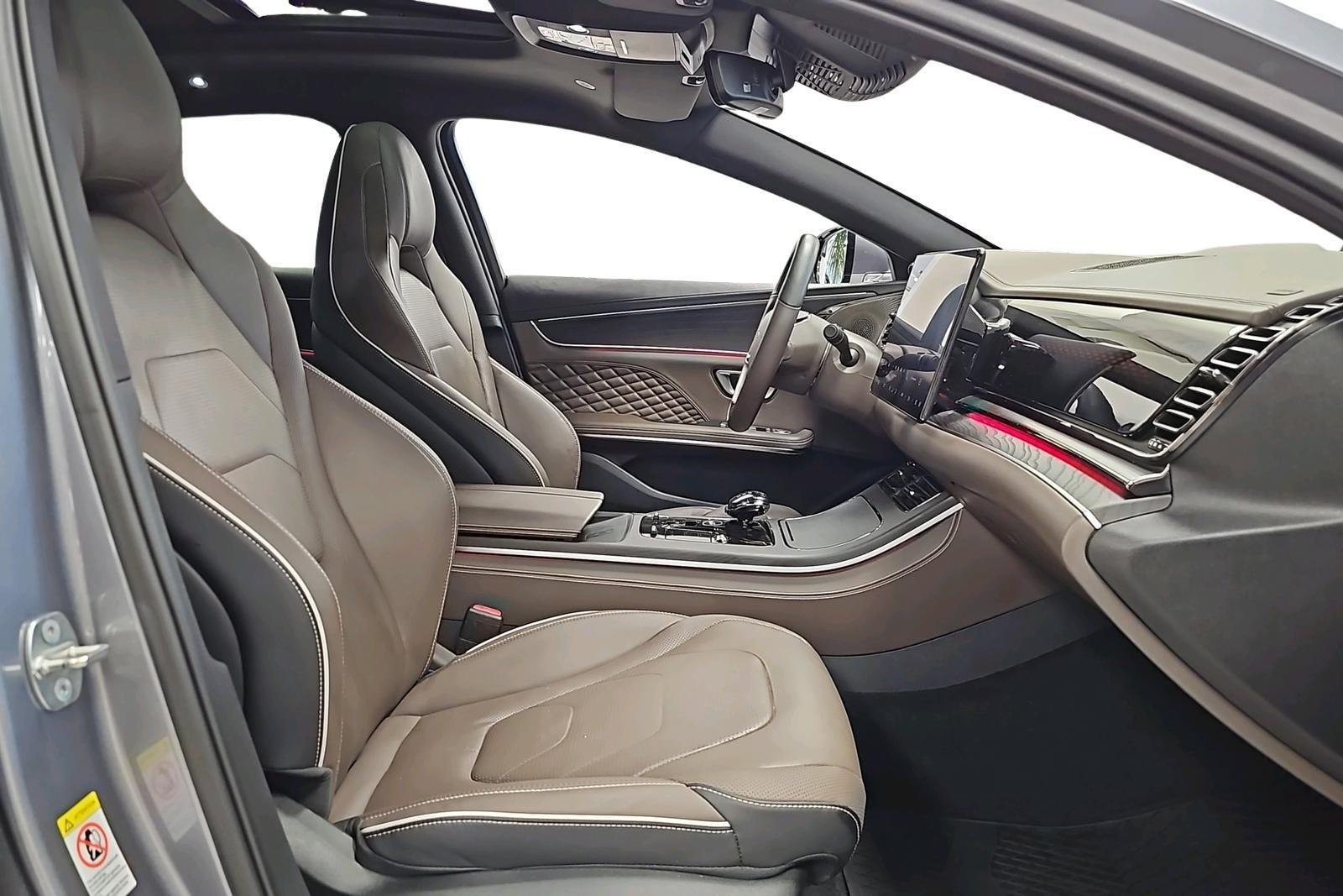 BYD Han EV AWD, 517hp, 2022