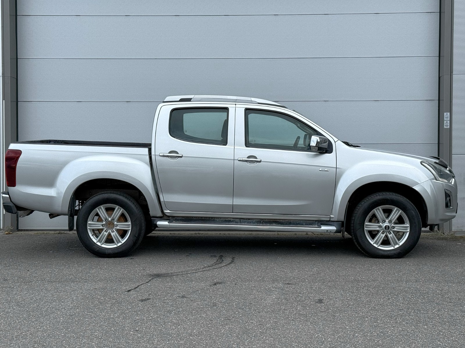 Isuzu D-Max Crew Cab 1.9 4WD Automatic, 163hp, 2018