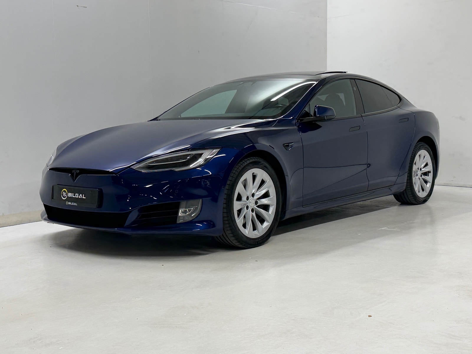 Tesla Model S 100D, 525ps, 2018