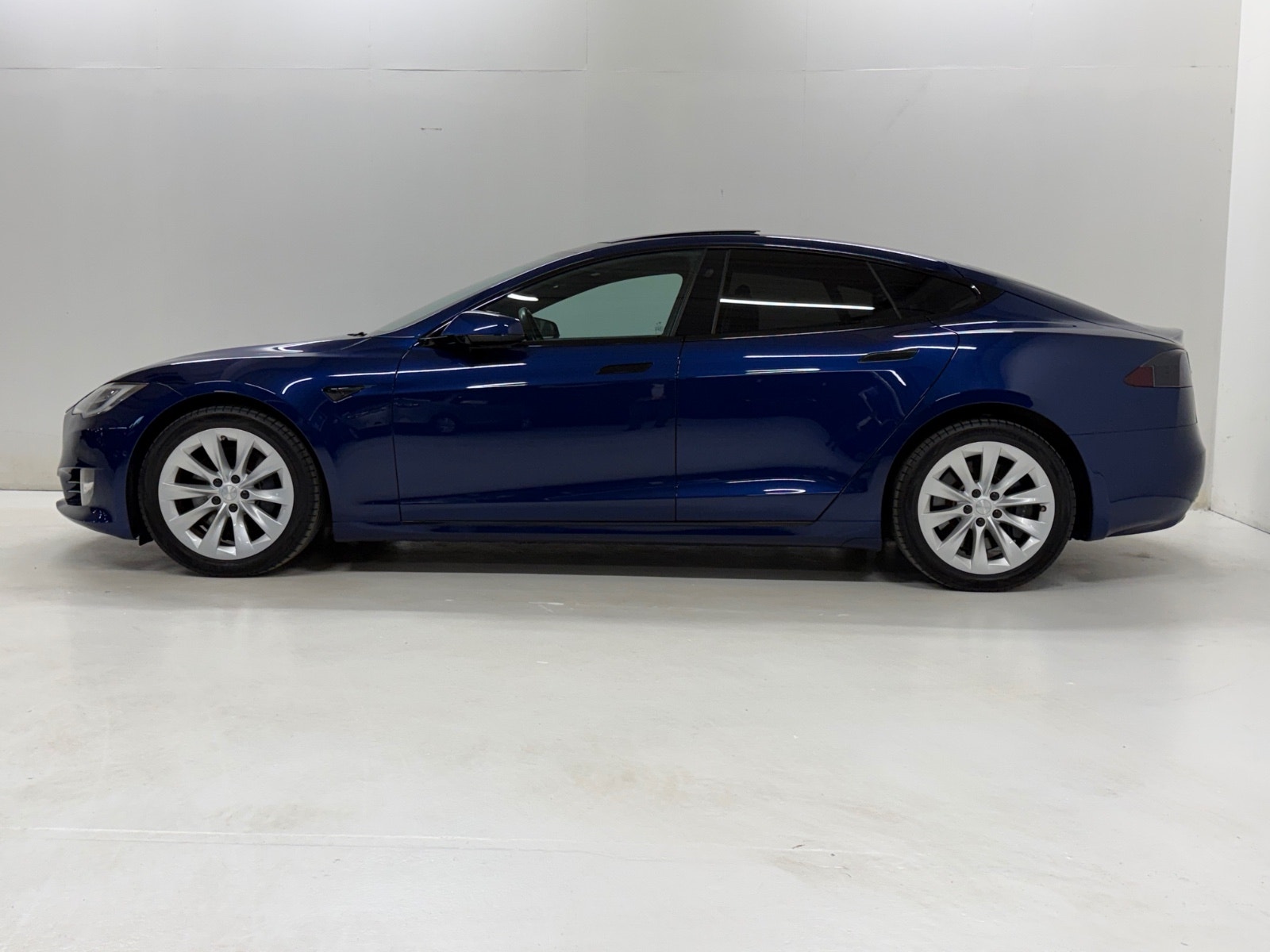 Tesla Model S 100D, 525ps, 2018