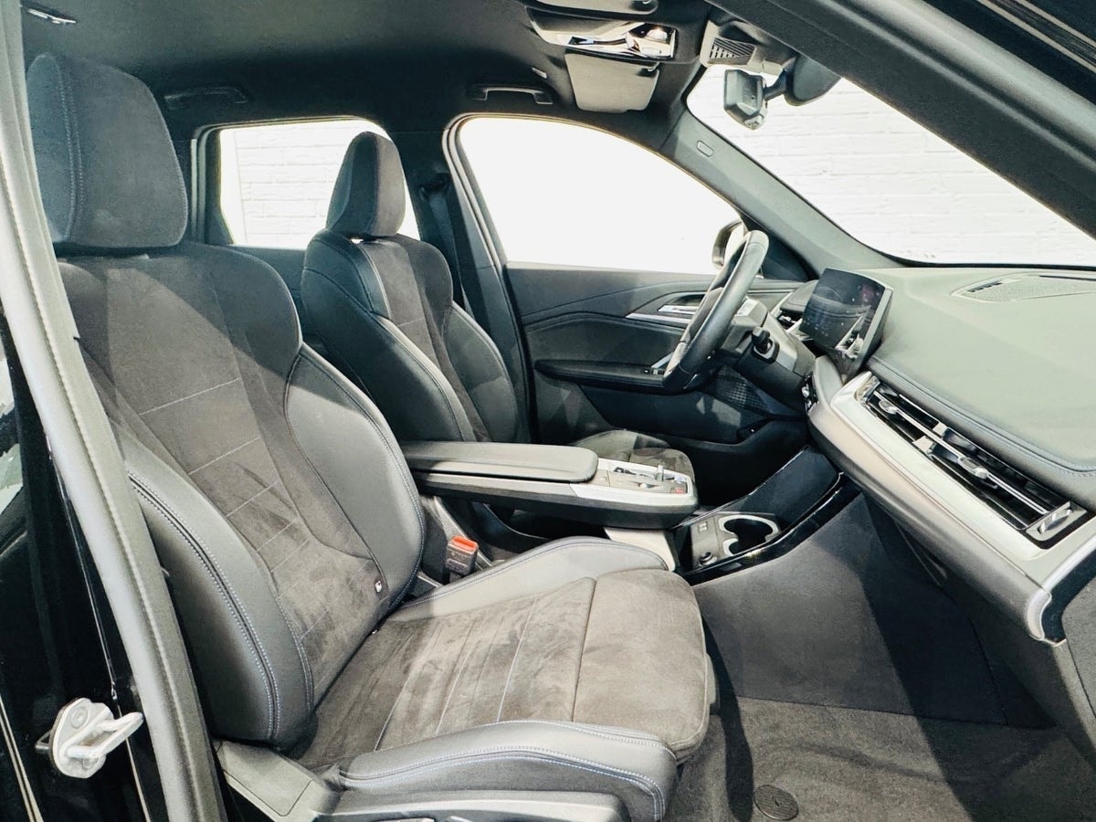 BMW iX1 eDrive20, 204hk, 2025