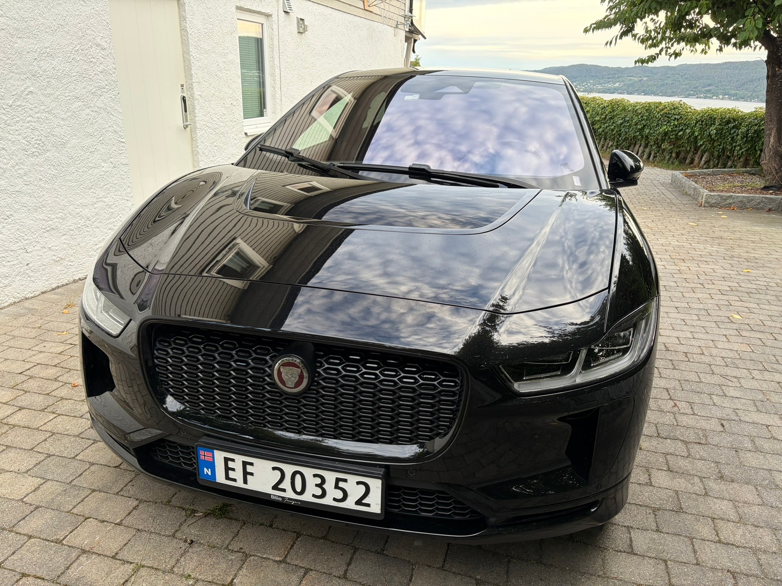 Jaguar I-Pace EV400, 400ps, 2023