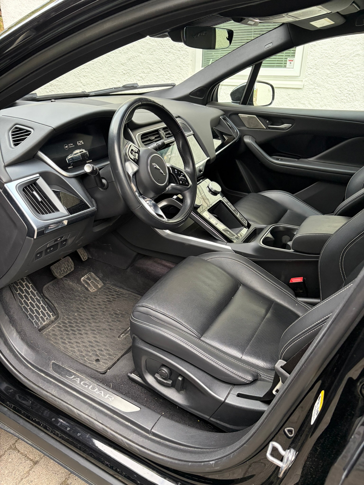 Jaguar I-Pace EV400, 400ps, 2023