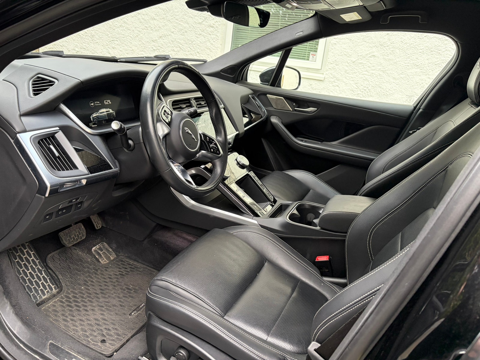 Jaguar I-Pace EV400, 400ps, 2023
