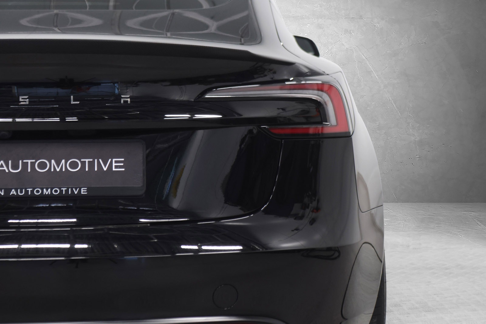 Tesla Model 3 Performance, 627hk, 2024
