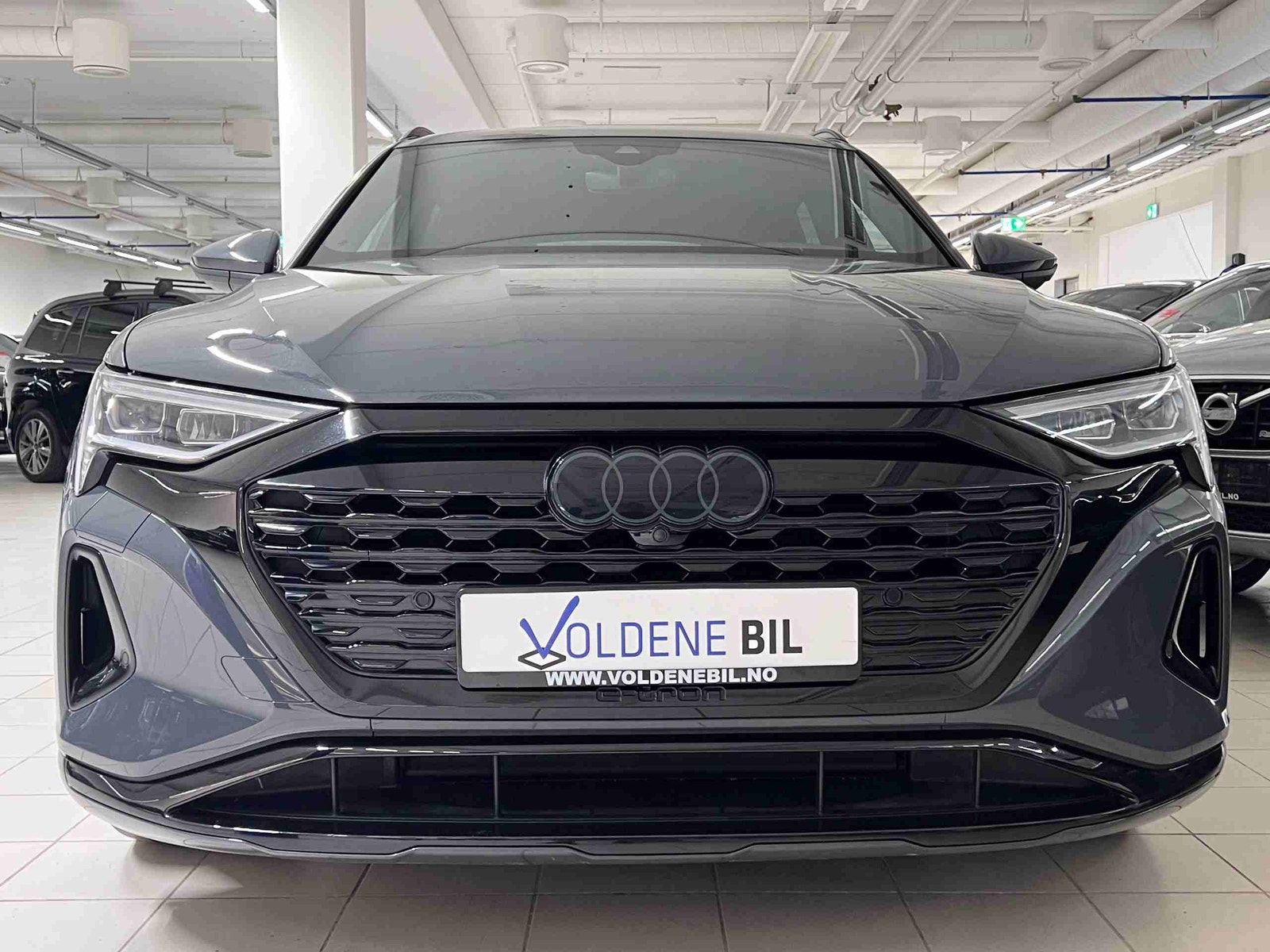 Audi Q8 55 e-tron quattro, 408hk, 2024