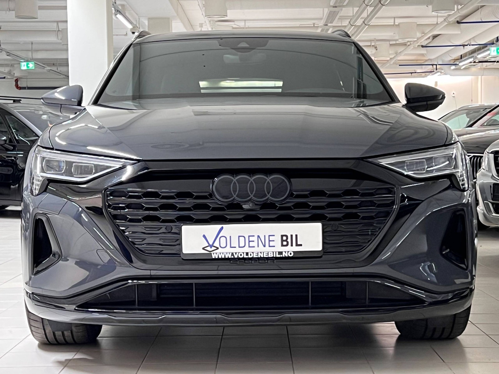 Audi Q8 55 e-tron quattro, 408hk, 2024