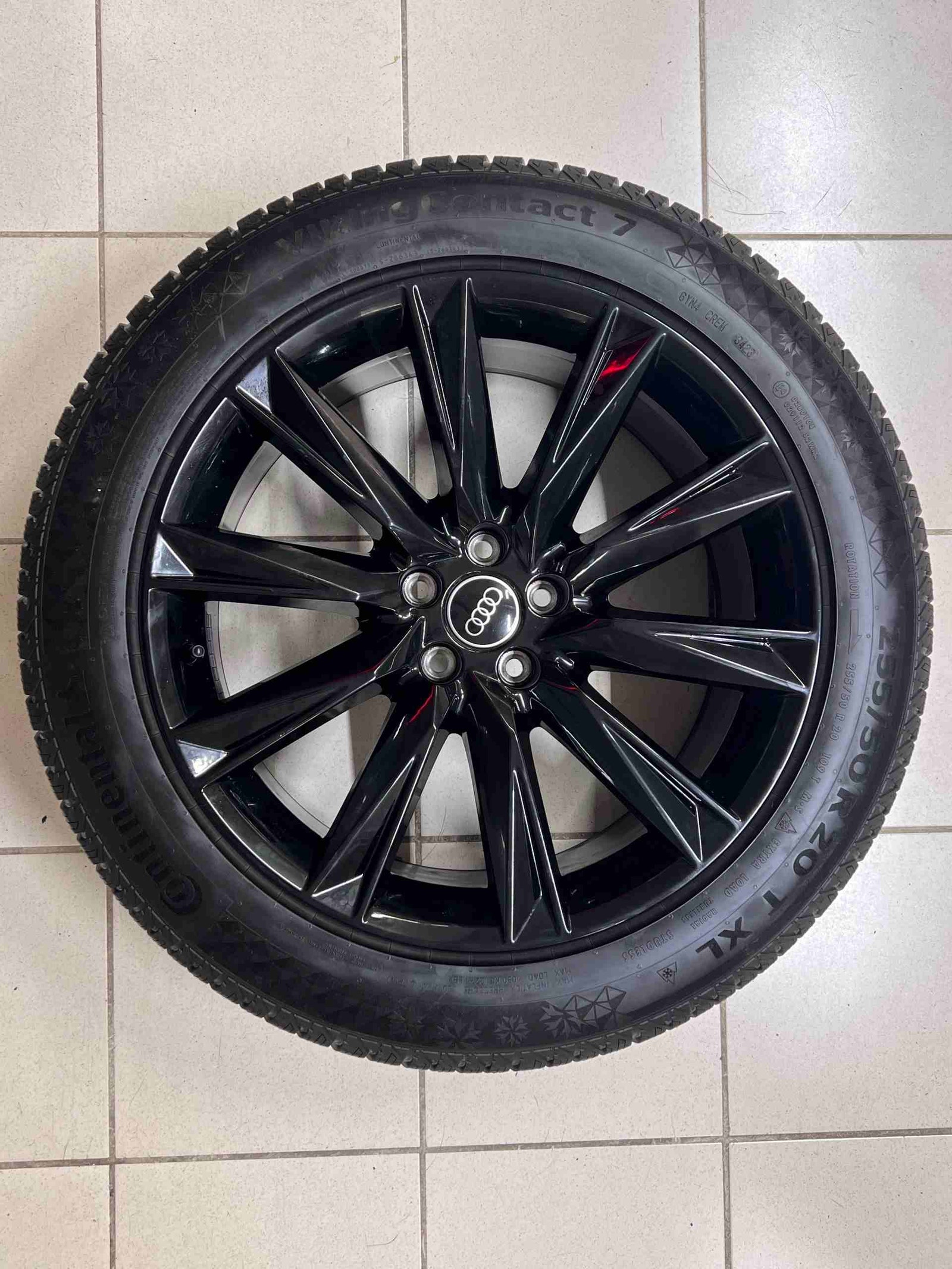 Audi Q8 55 e-tron quattro, 408hk, 2024