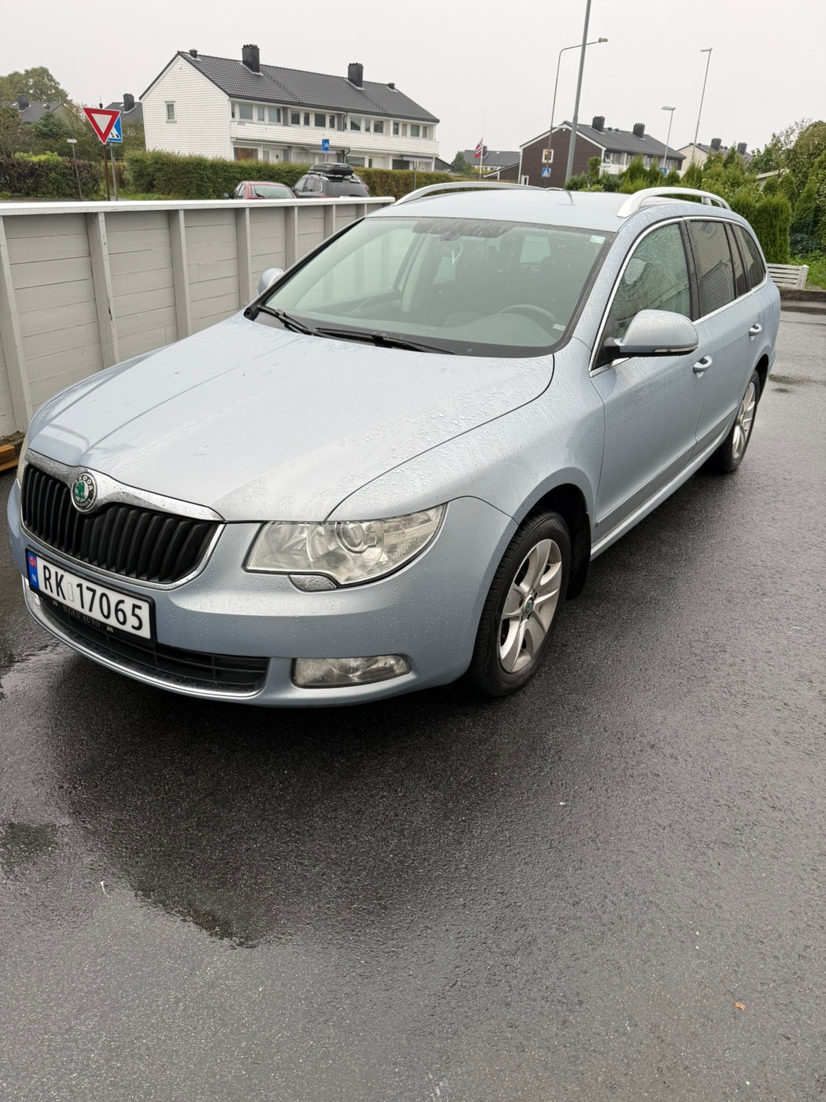 Škoda Superb Combi 1.4 TSI Manual, 125hp, 2010
