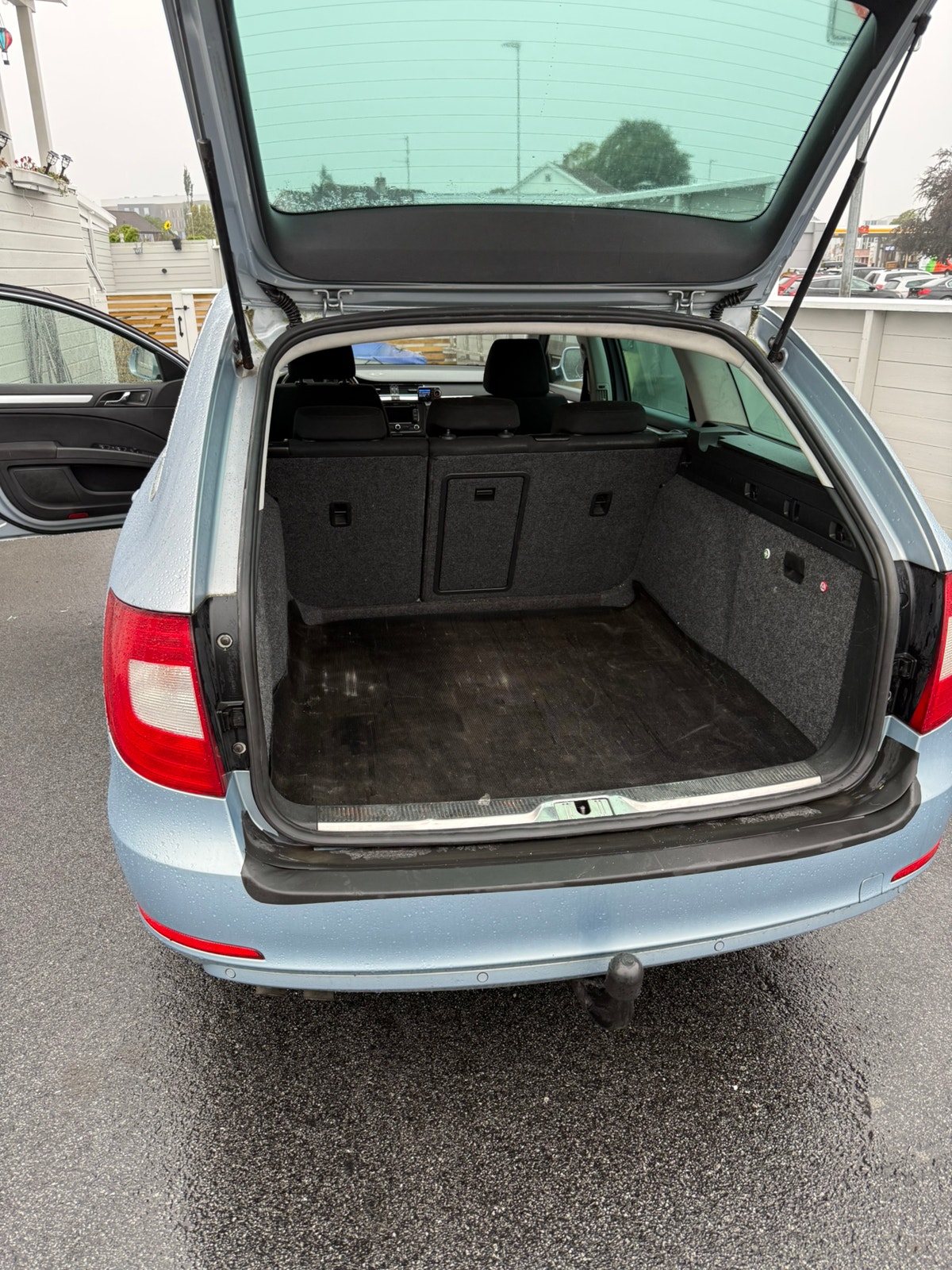Škoda Superb Combi 1.4 TSI Manual, 125hp, 2010