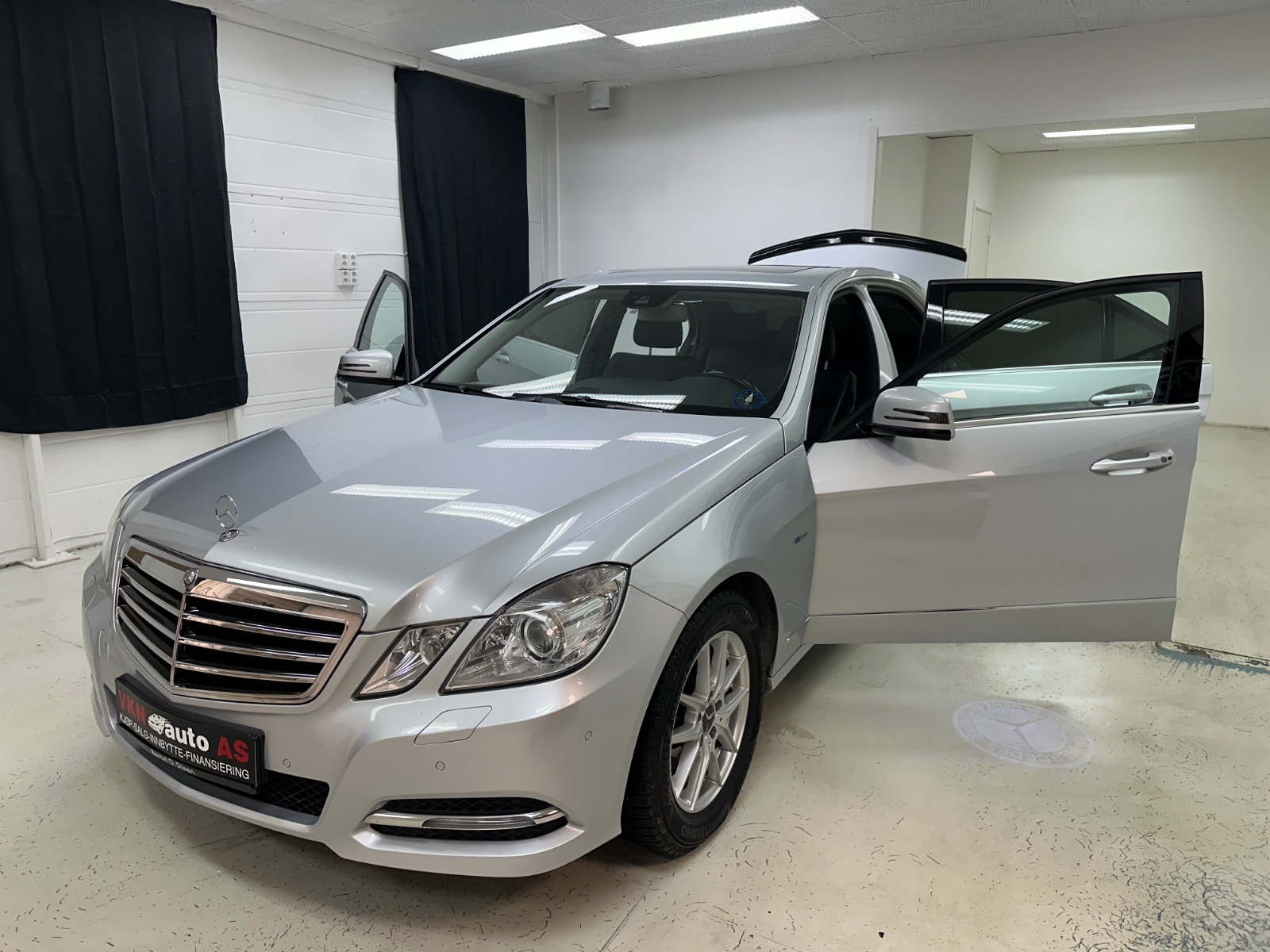 Mercedes-Benz E 220 CDI BlueEFFICIENCY 7G-Tronic Plus, 170hp, 2012