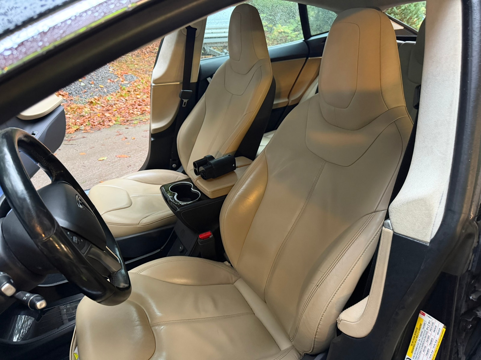 Tesla Model S 70D, 333ps, 2015
