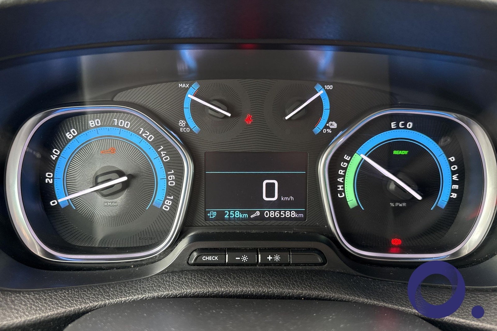 Peugeot e-Expert 75, 136hp, 2022