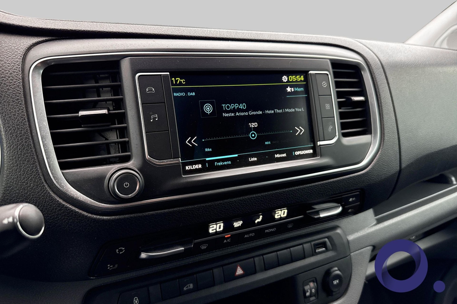 Peugeot e-Expert 75, 136hp, 2022