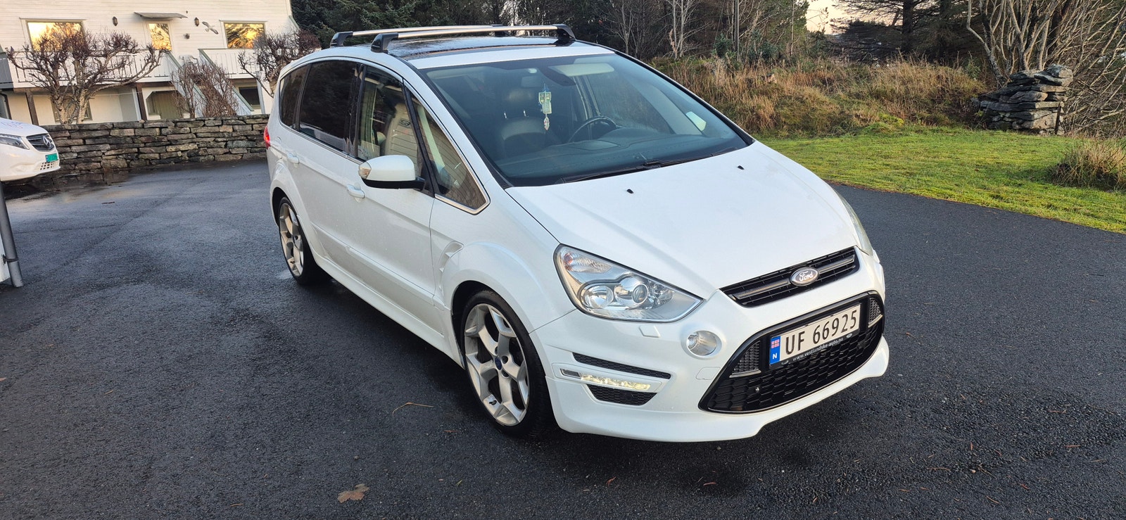 Ford S-MAX 2.0 TDCi Powershift, 6-trinn, 140hk, 2015