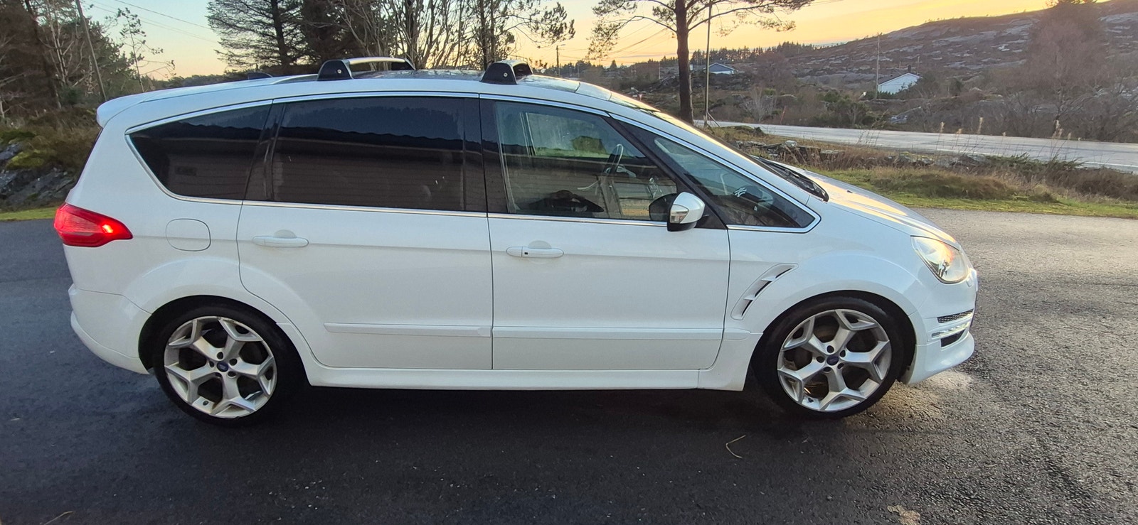 Ford S-MAX 2.0 TDCi Powershift, 6-trinn, 140hk, 2015